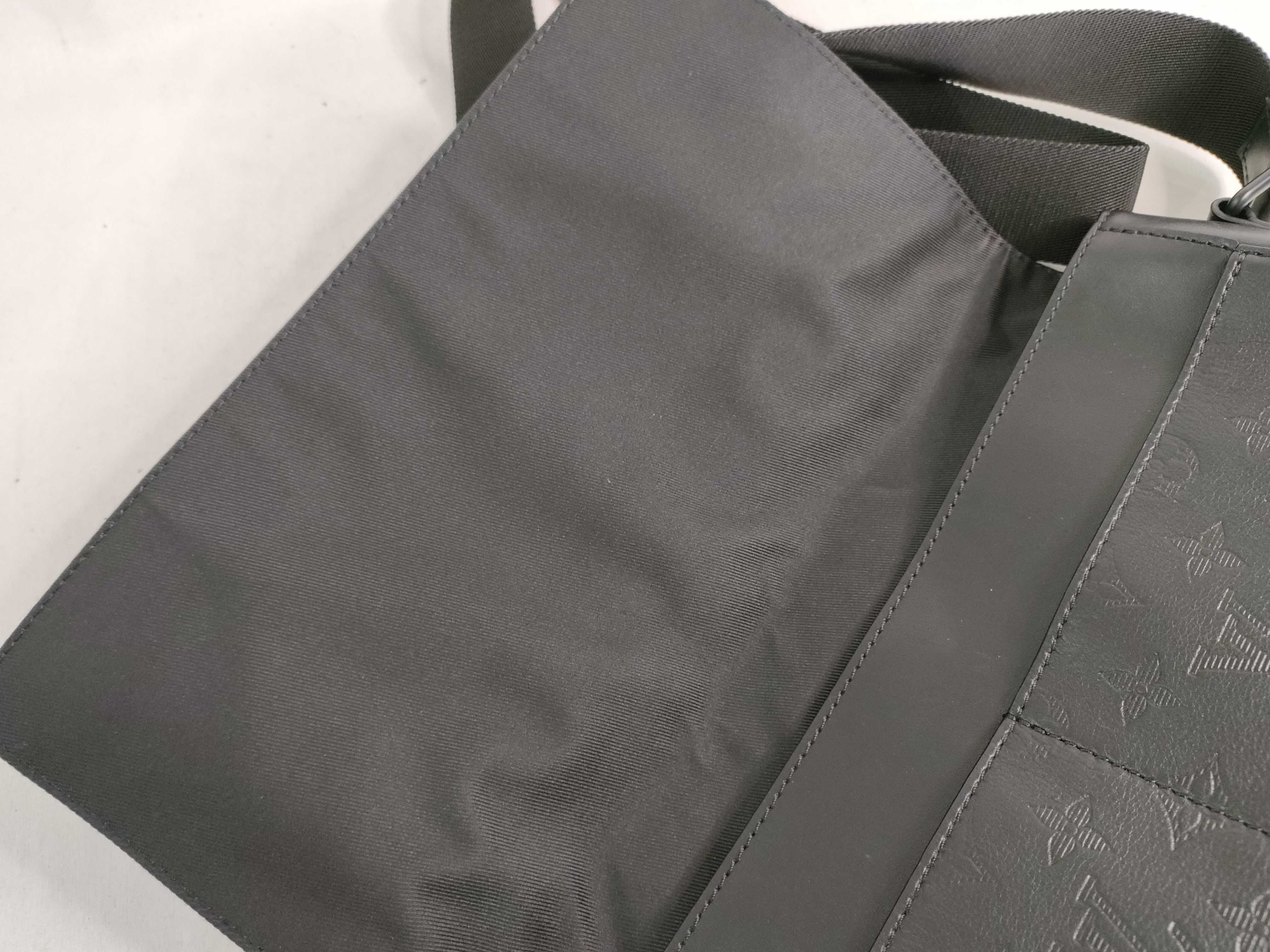 Monogram Shadow Sprinter Messenger Bag M44729 Black Shoulder Bag — view 8