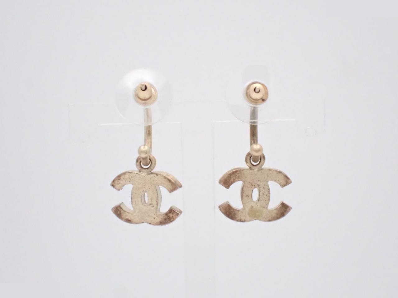 Coco Mark Pink Stone Hoop Earrings — view 2