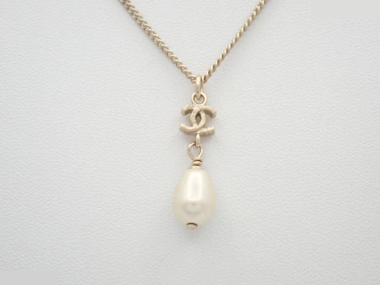 Necklace B12C Mini Coco Mark Pearl Gold Chain