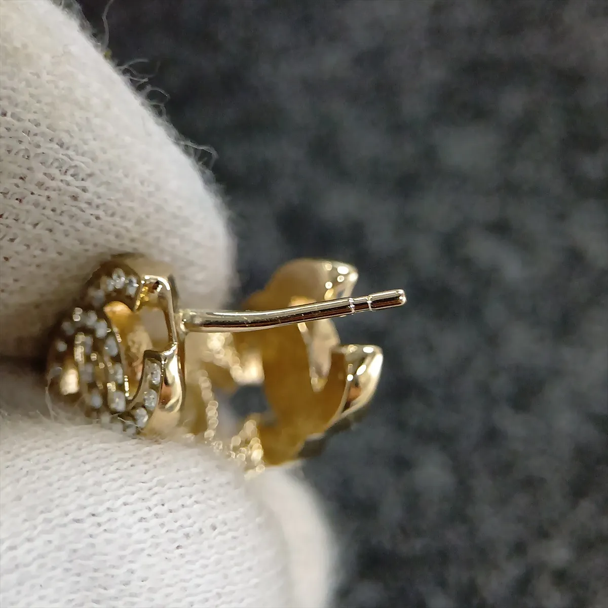 Coco Mark B23B Earrings (Pair) GP x Rhinestone Gold. — view 7