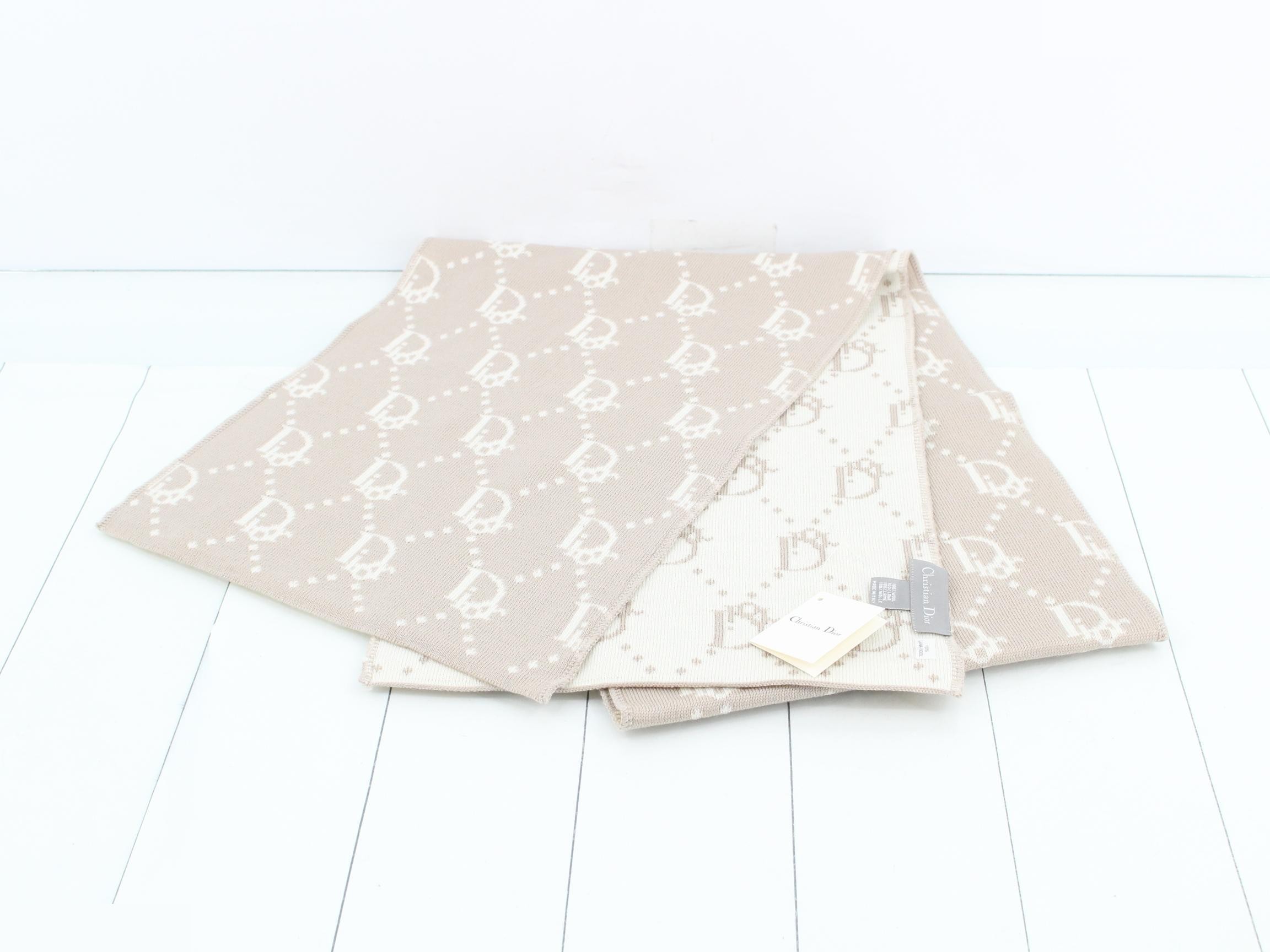 Trotter (accessories) - Scarf — view 2