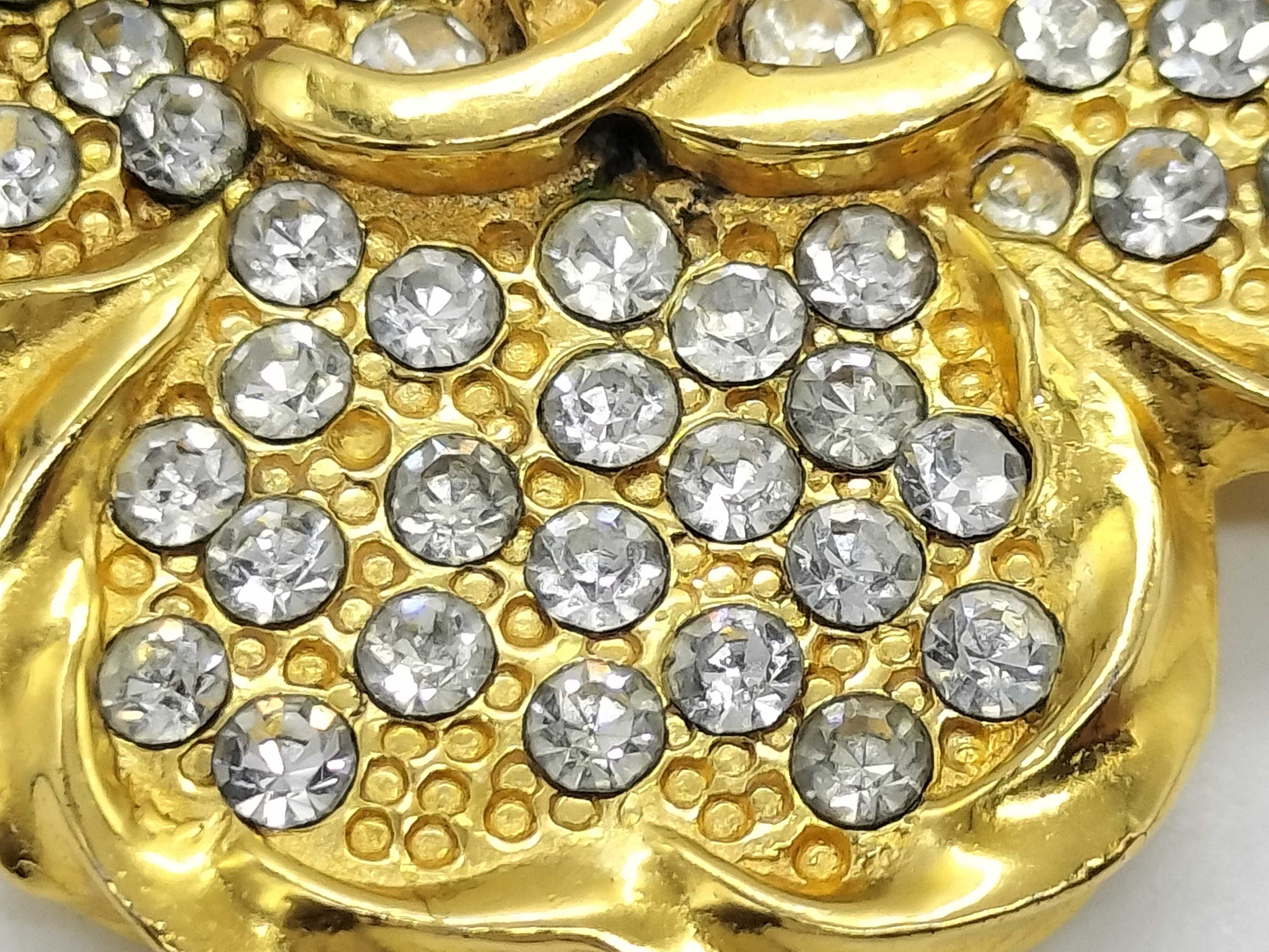 1086 Coco Flower Brooch Vintage Brooch — view 2