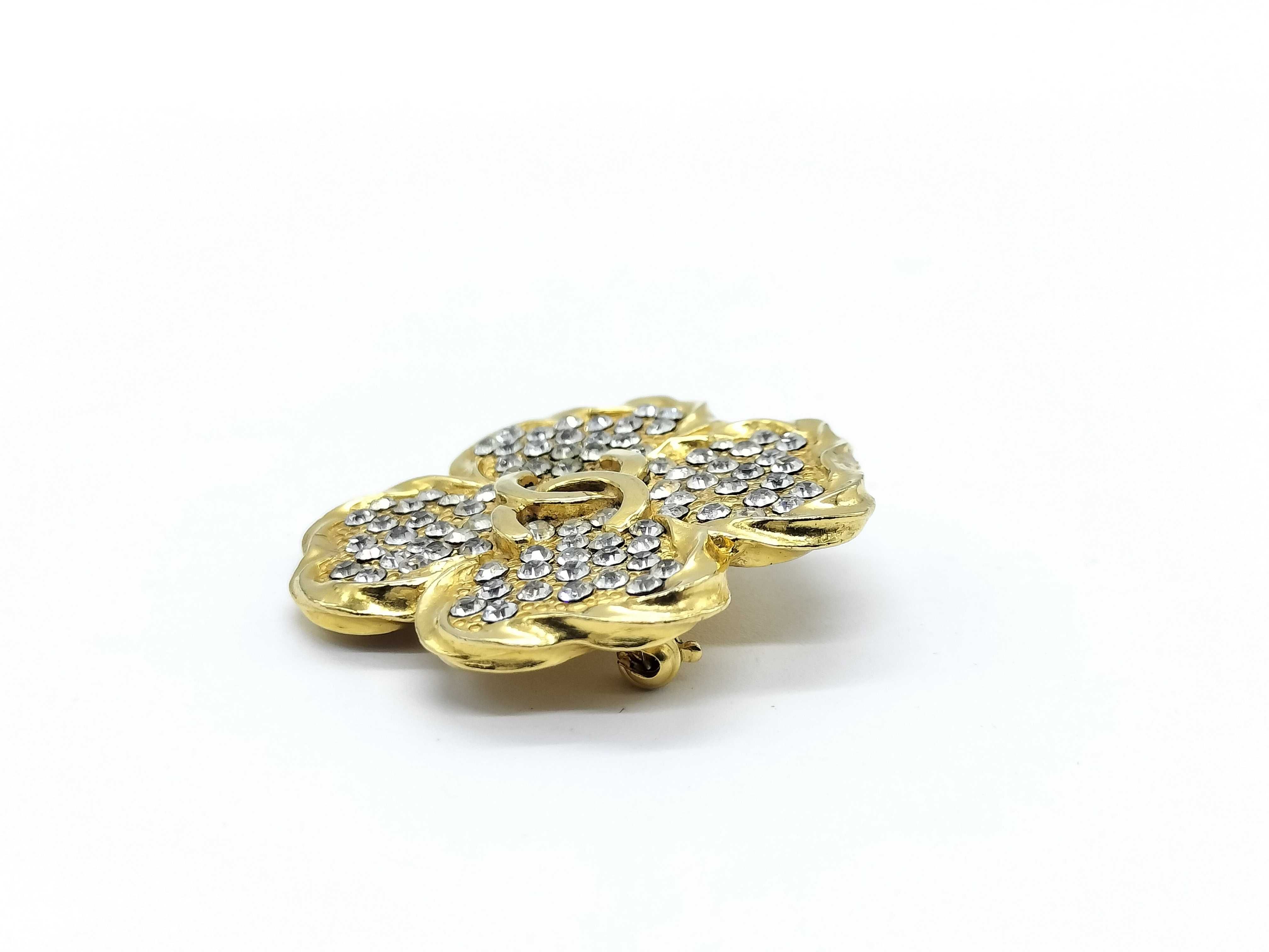 1086 Coco Flower Brooch Vintage Brooch — view 3
