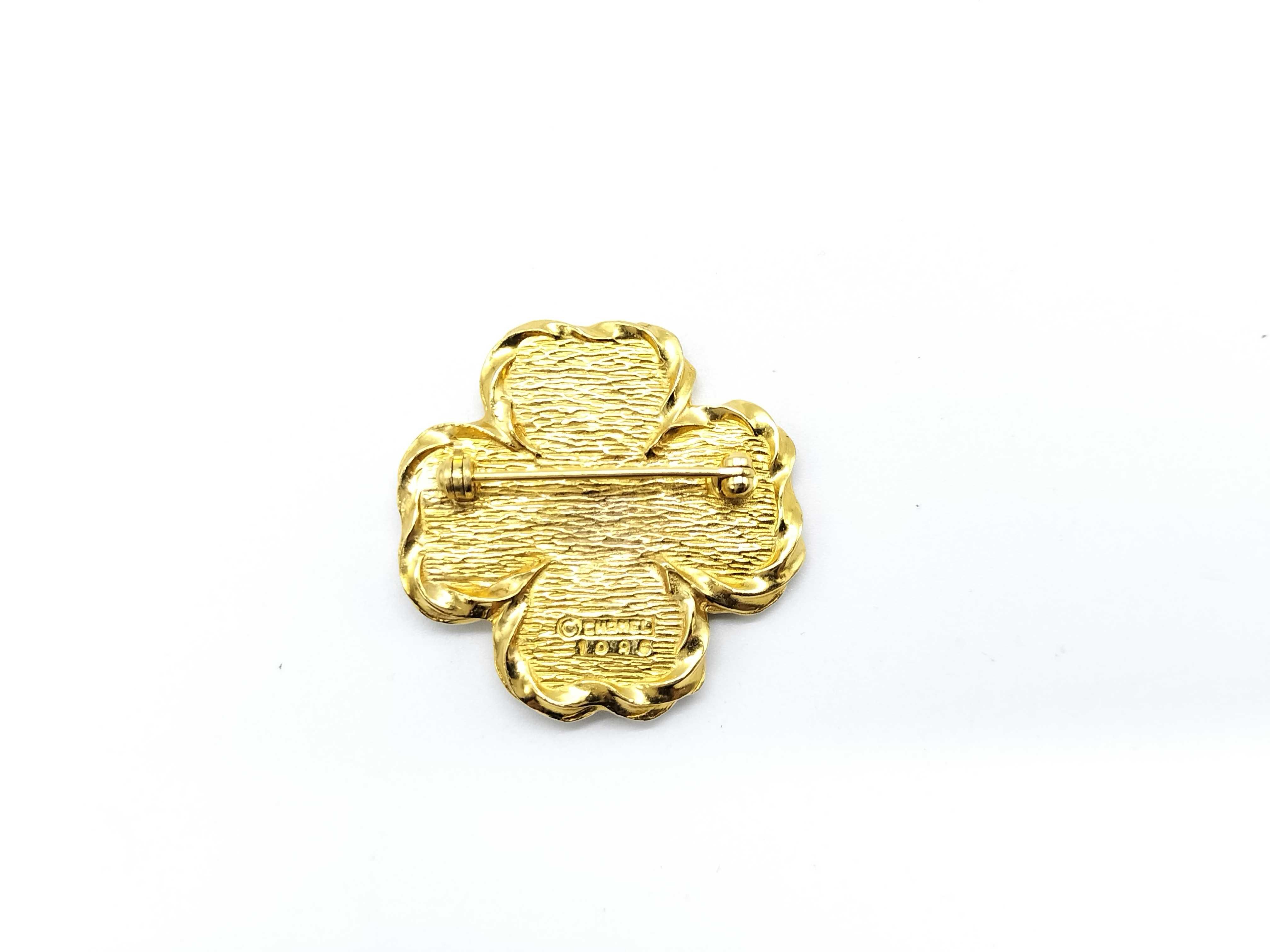 1086 Coco Flower Brooch Vintage Brooch — view 4