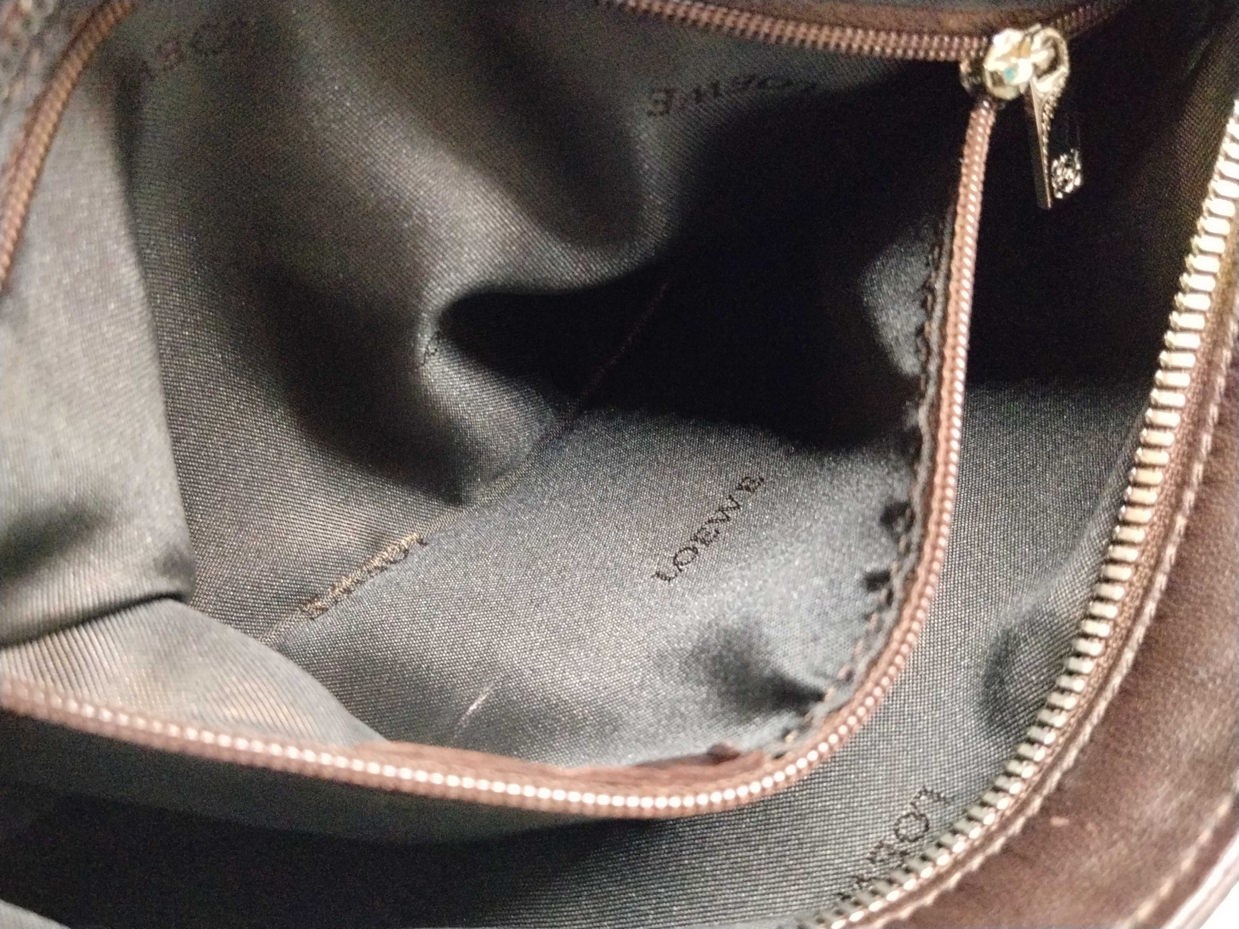 Anagram Leather One-Shoulder Bag — view 11
