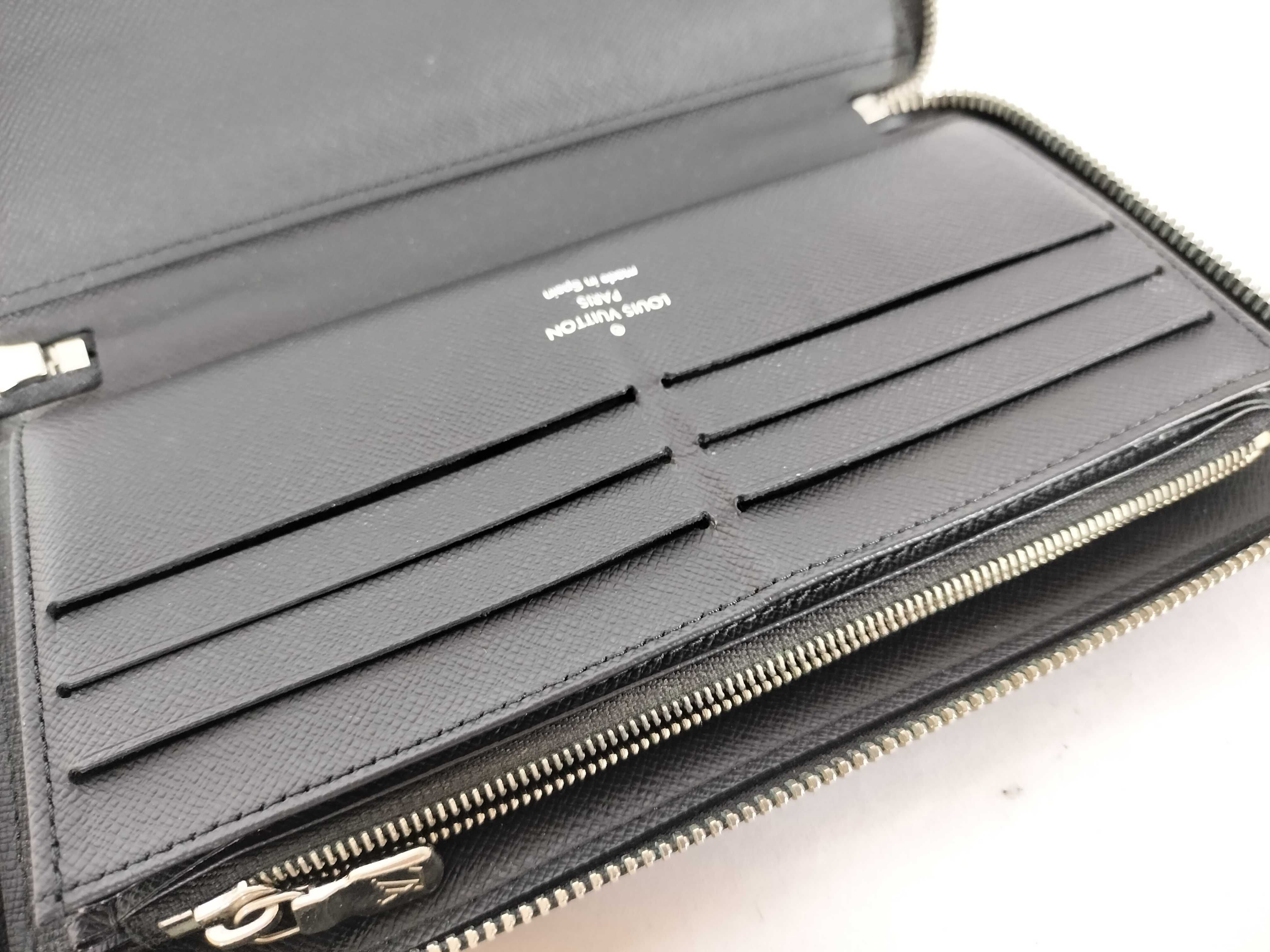 Taiga Zippy Wallet Horizontal M31071 Wallet — view 9