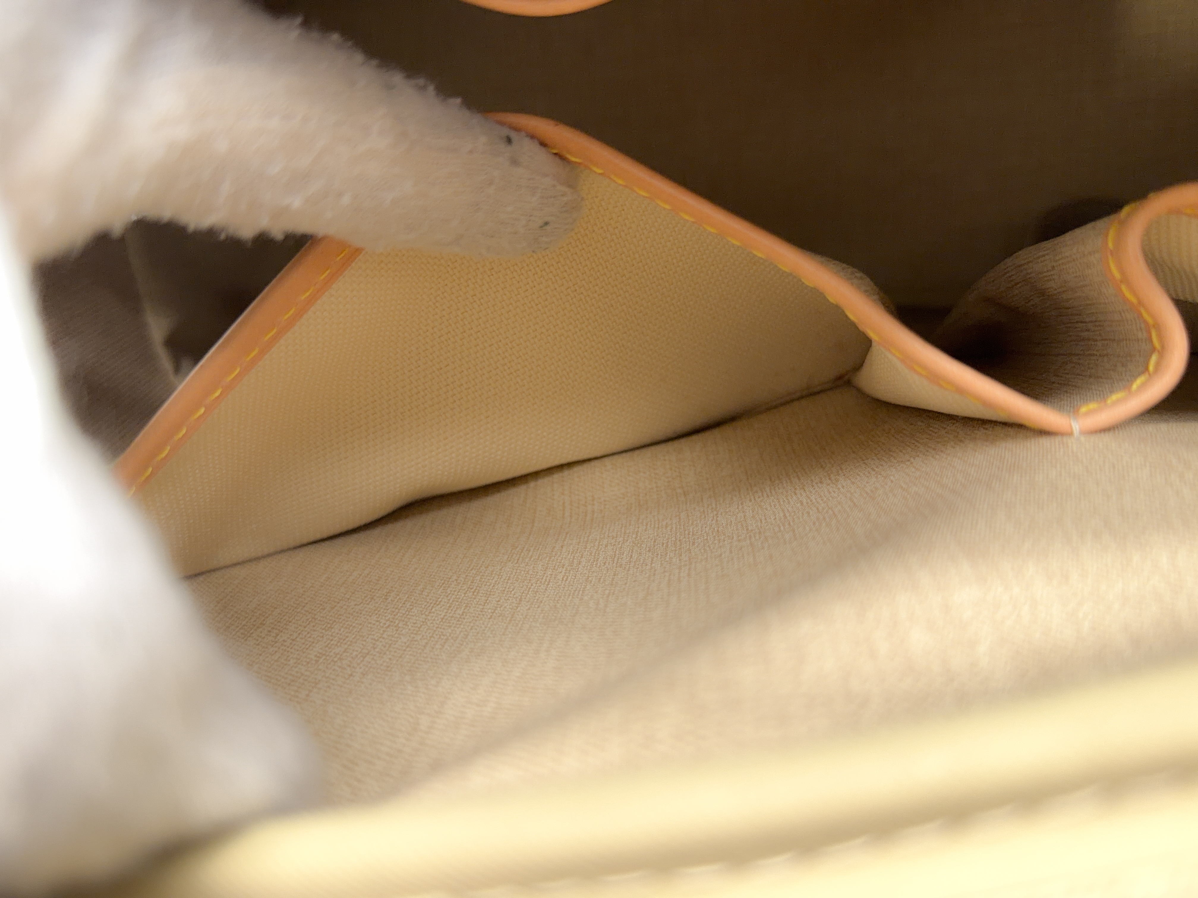 Monogram M47270 Deauville VI0988 Handbag — view 14