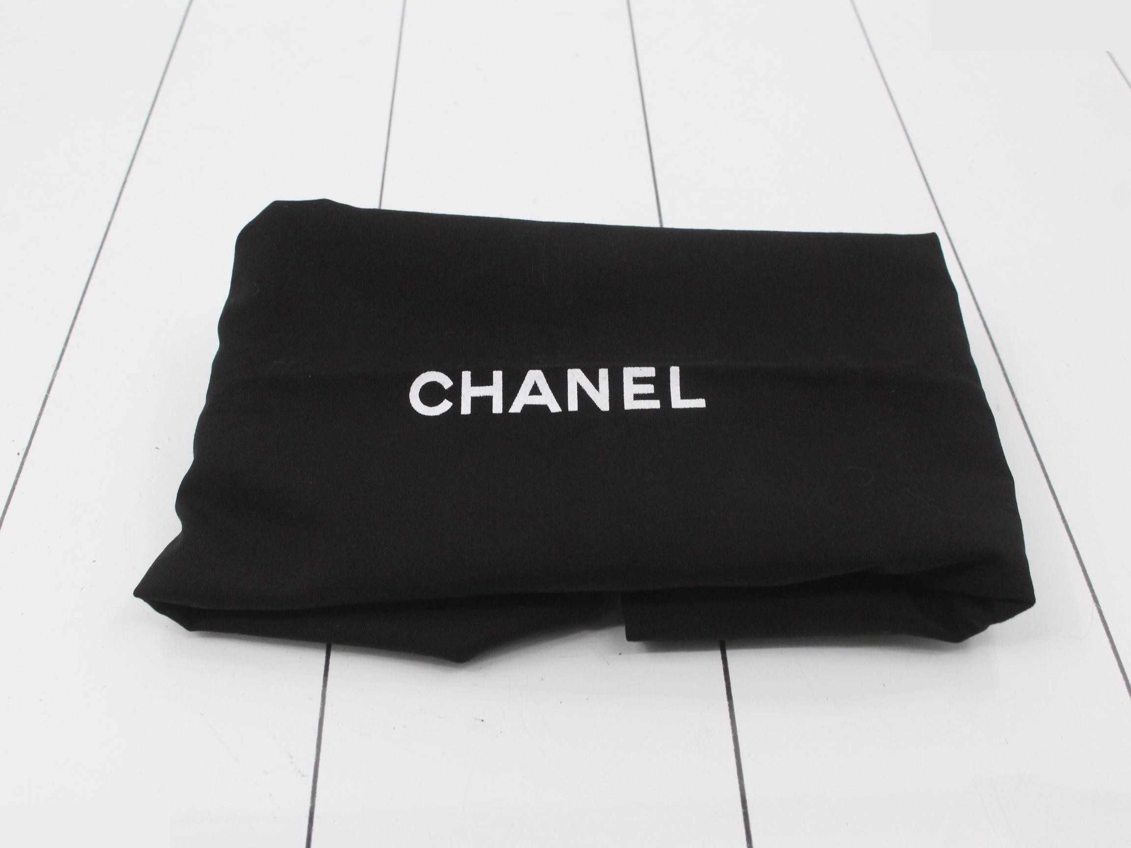 Matelassé Chain Shoulder Bag — view 7