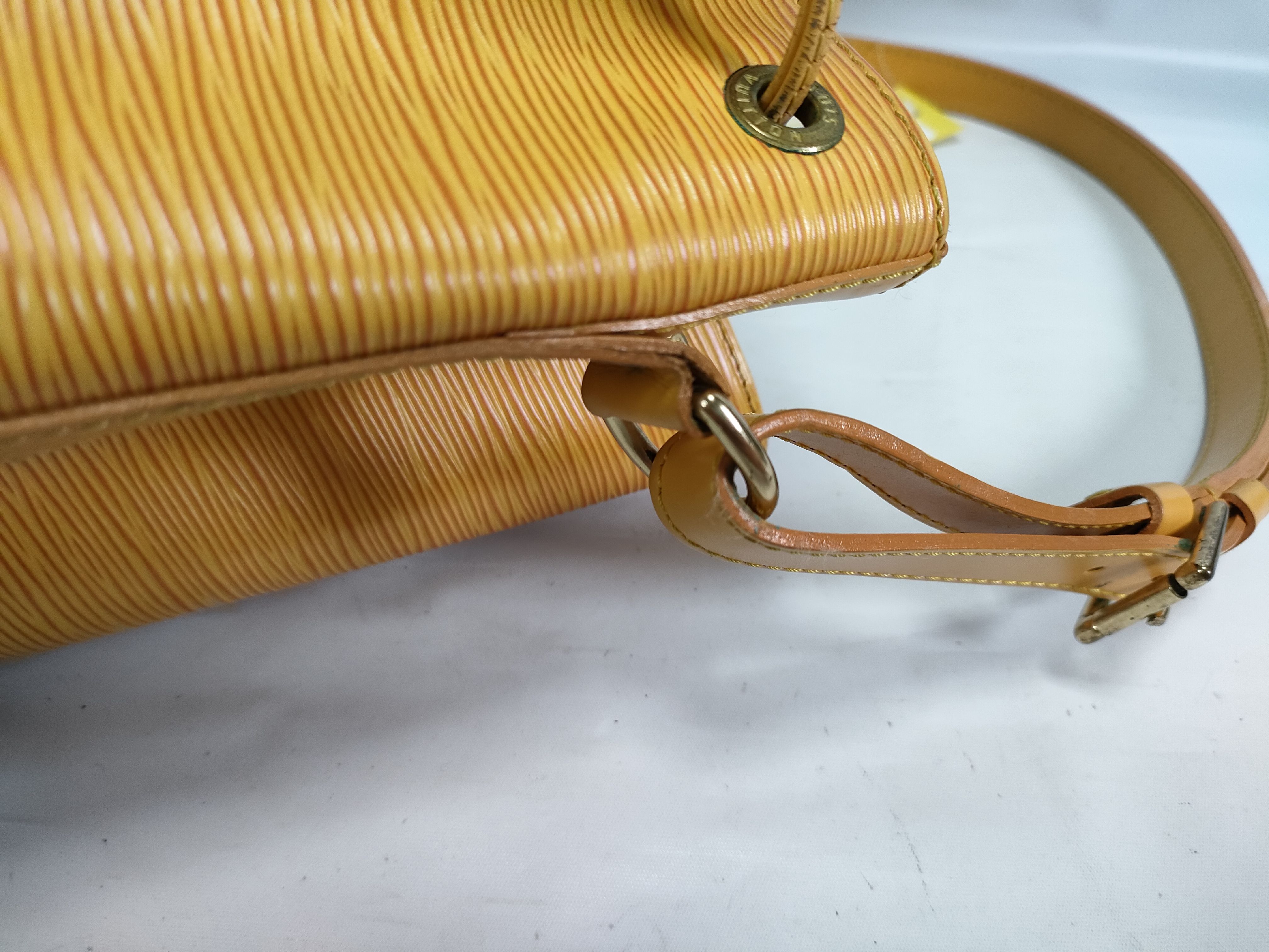 Epi Noe Shoulder Bag — view 5