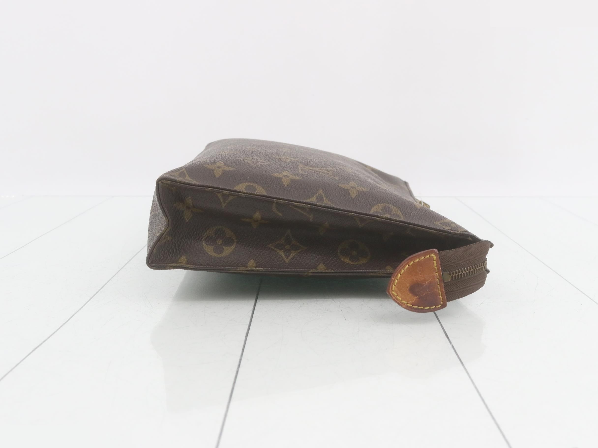 Pochette Toilette 26 Monogram M47542 — view 3
