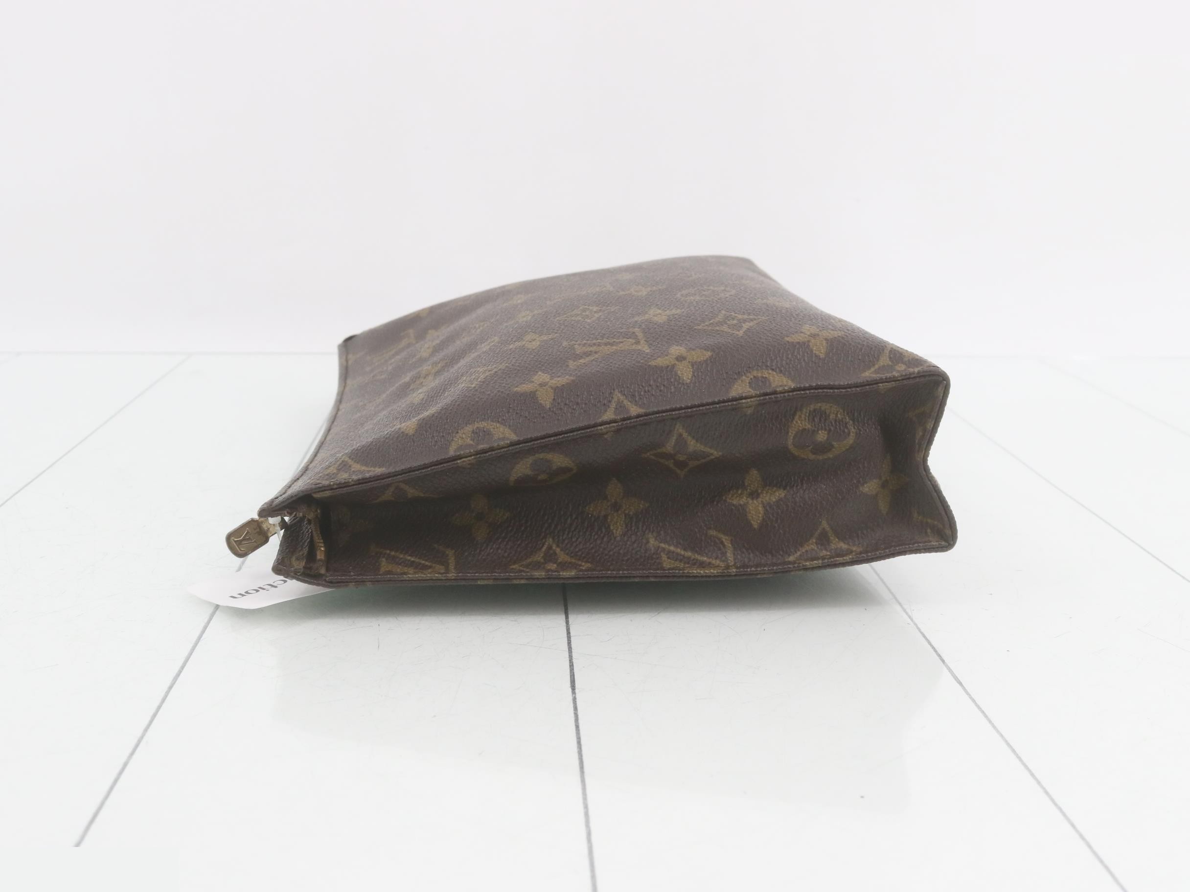 Pochette Toilette 26 Monogram M47542 — view 4