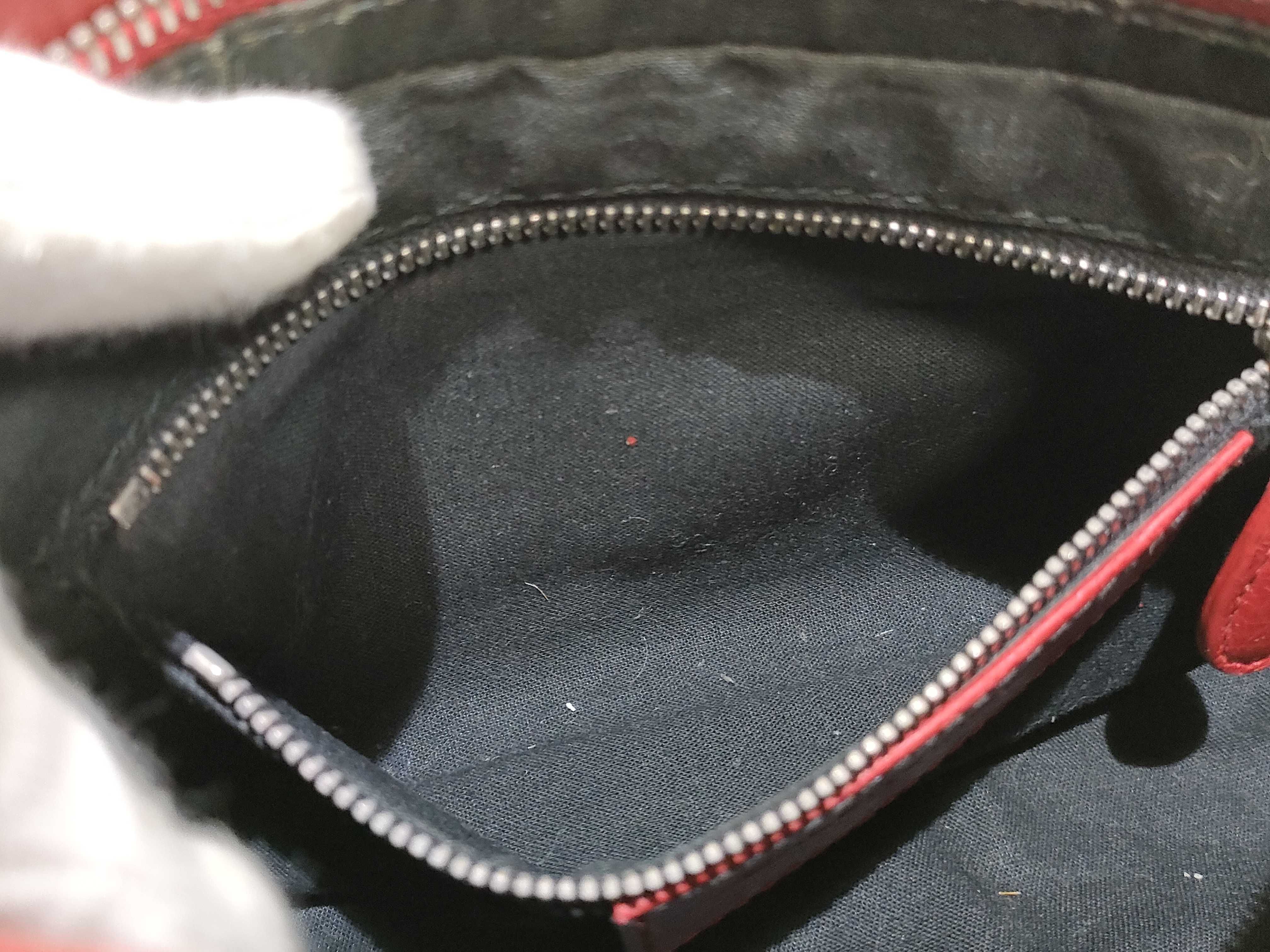 The City Shoulder Bag, Red — view 10