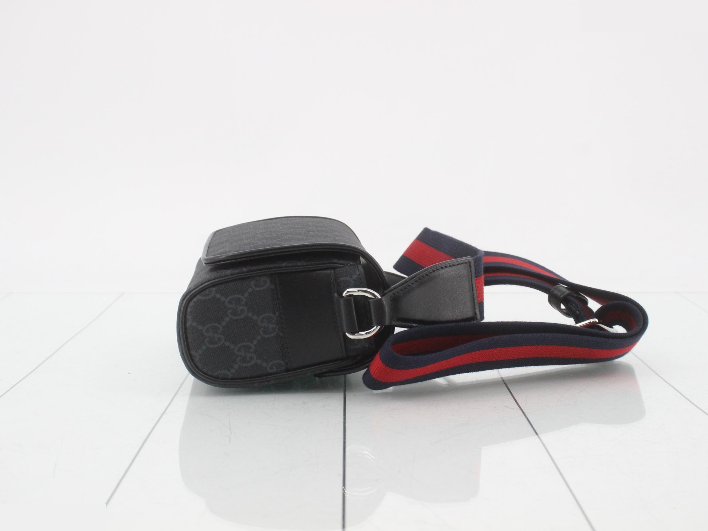Unused GG Shoulder Bag with Sherry Strap — view 3