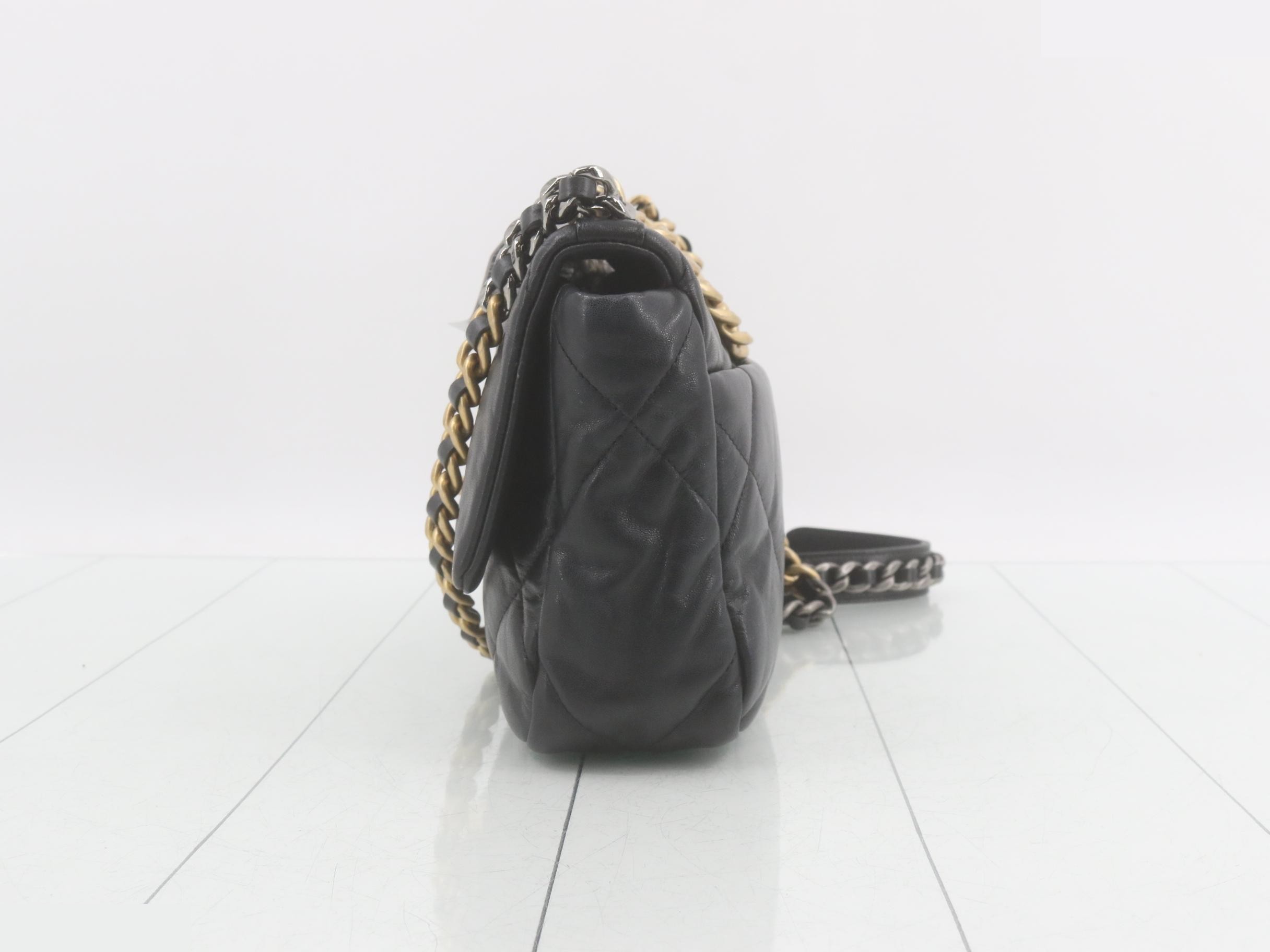 19 Leather 2-Way Handbag — view 4