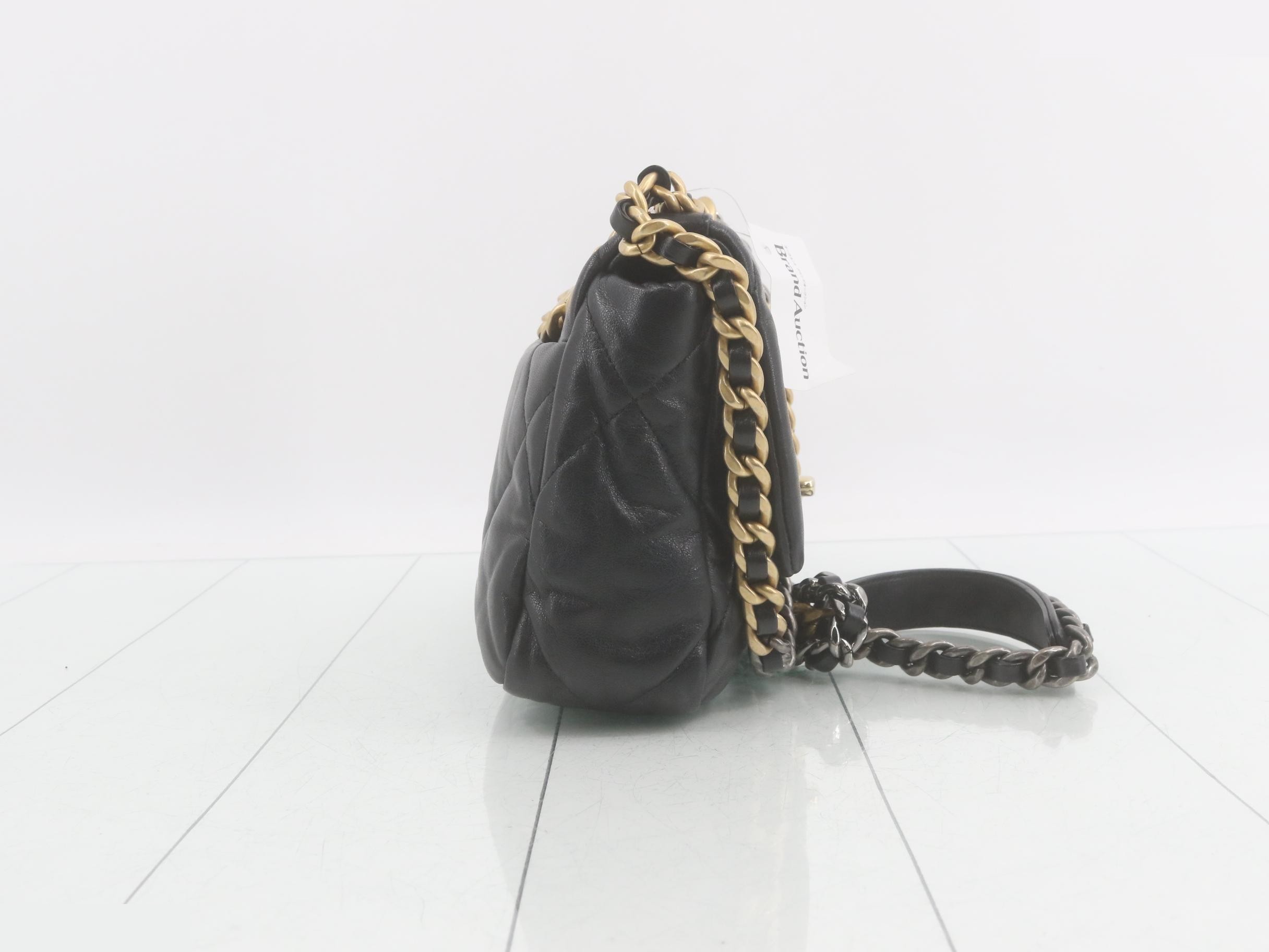 19 Leather 2-Way Handbag — view 5