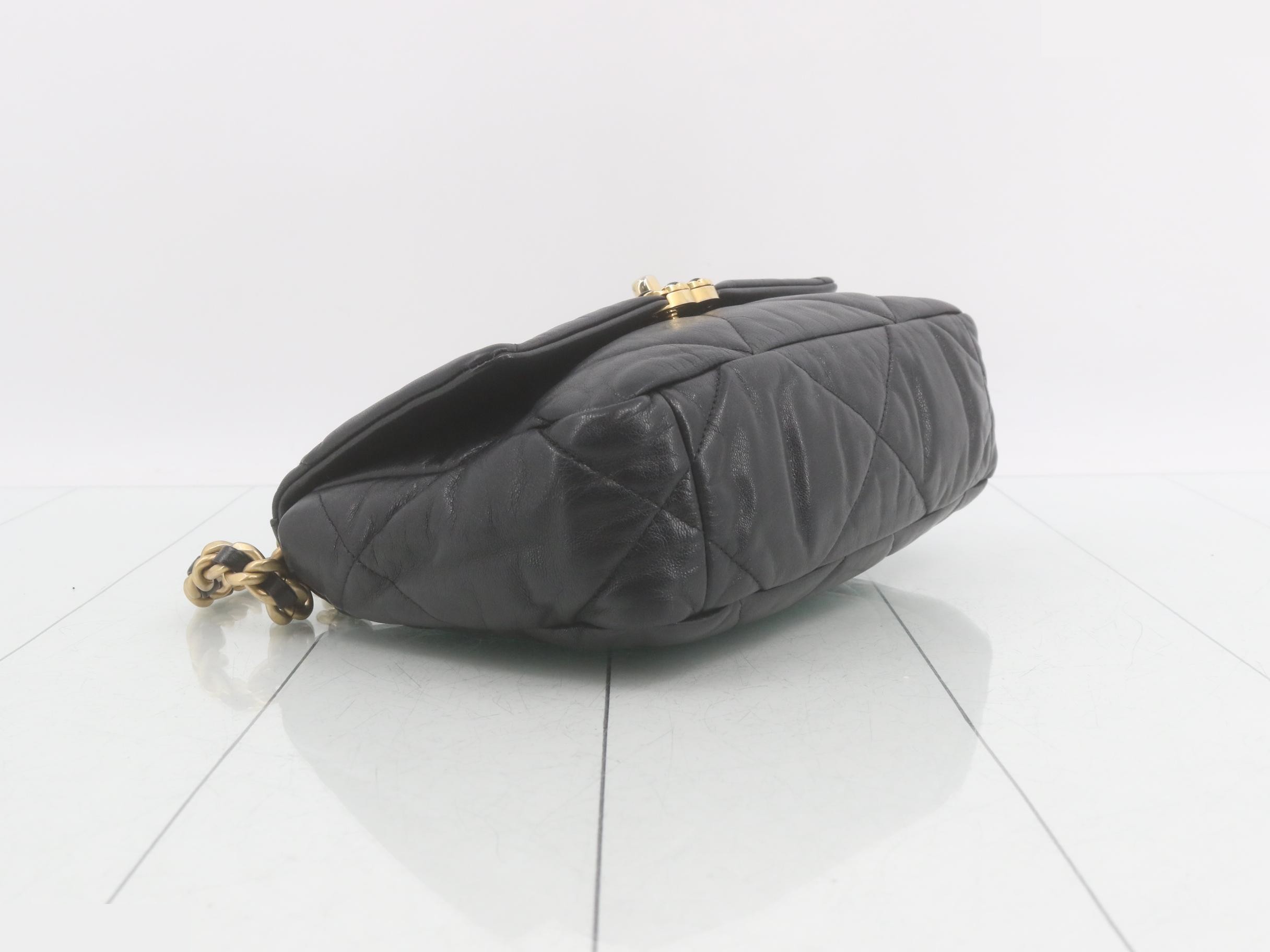 19 Leather 2-Way Handbag — view 6