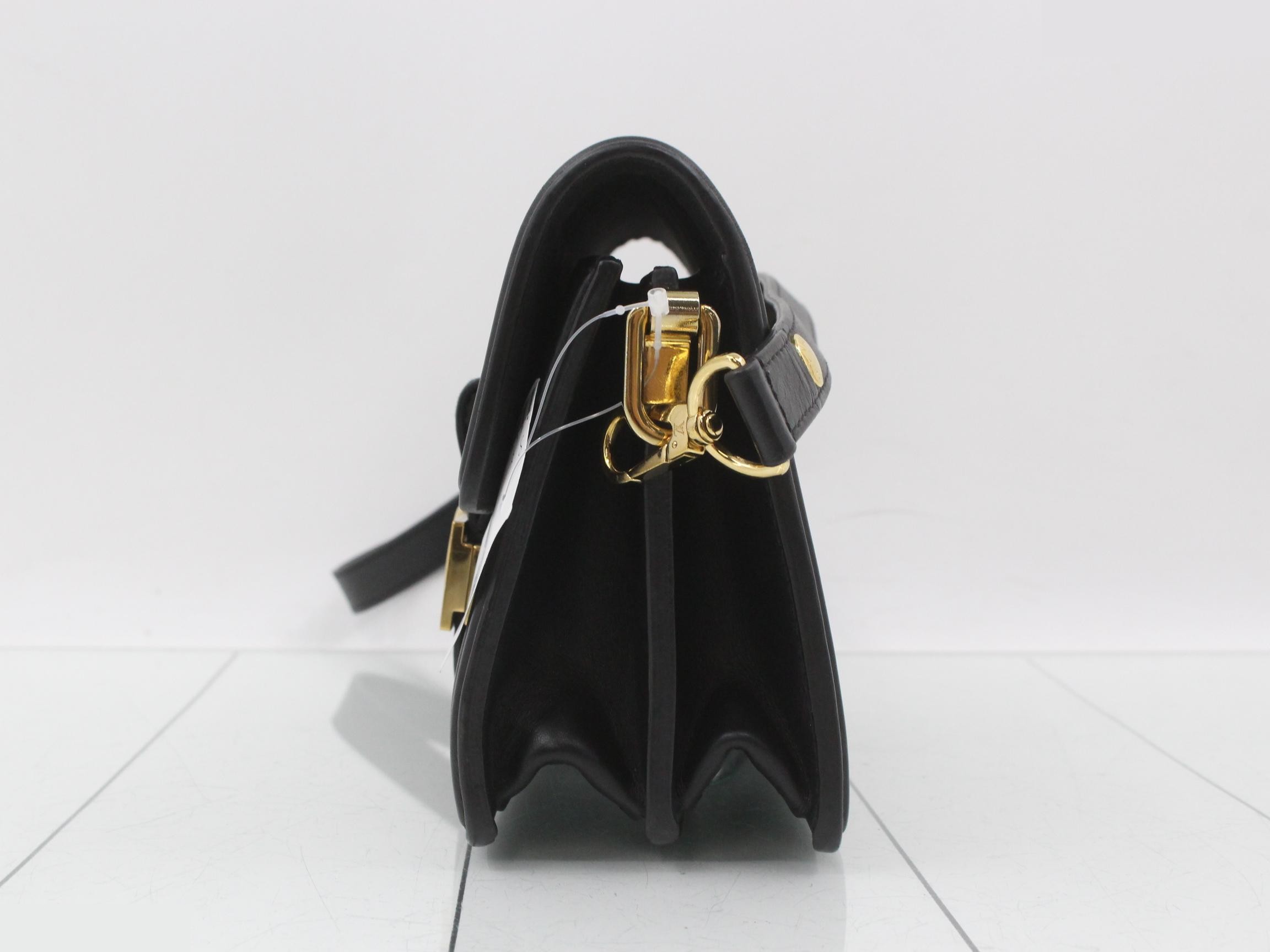 Epi Dauphine NV MINI Noir 2-Way Shoulder Bag — view 3