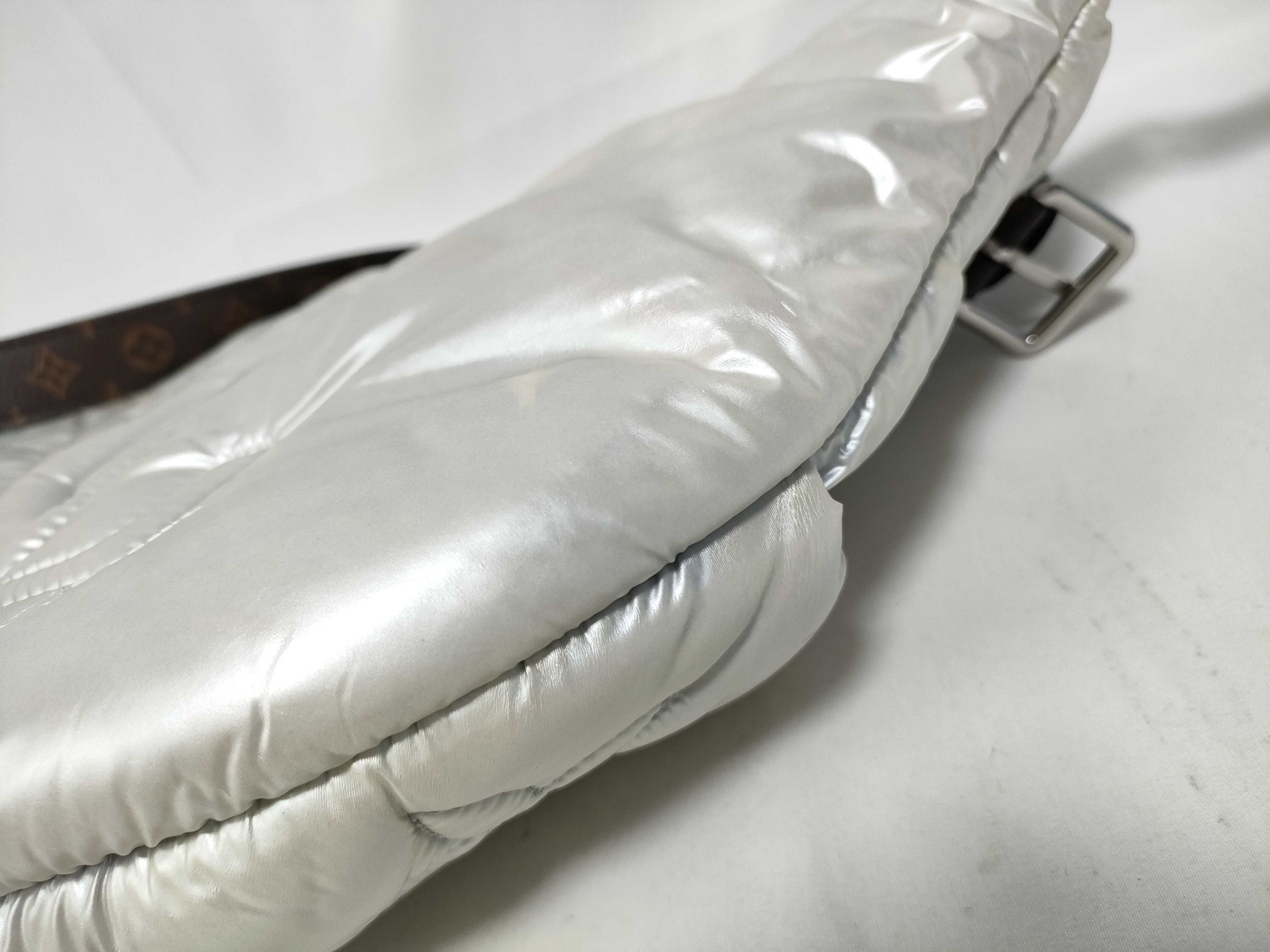 Pillow Maxi Bum Bag (Waist Bag) — view 4