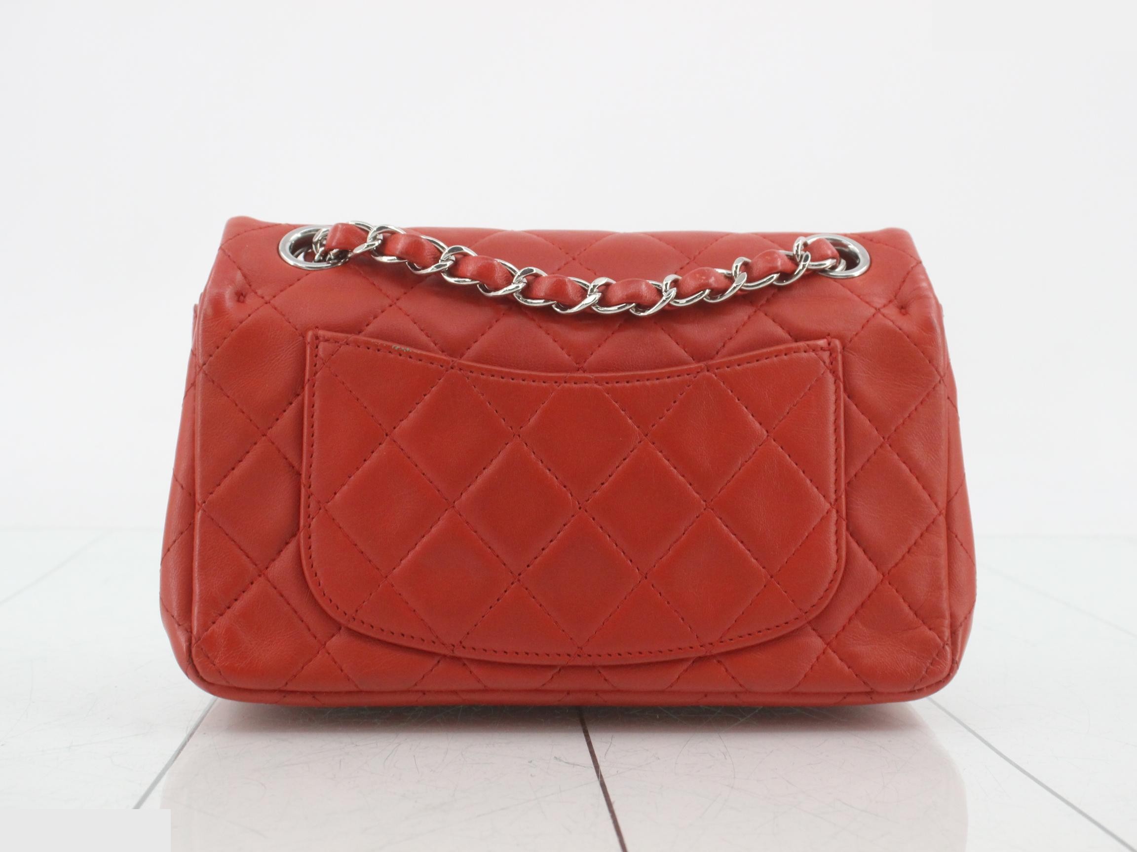 Matelassé Leather Coco Mark Double Chain Shoulder Bag — view 2