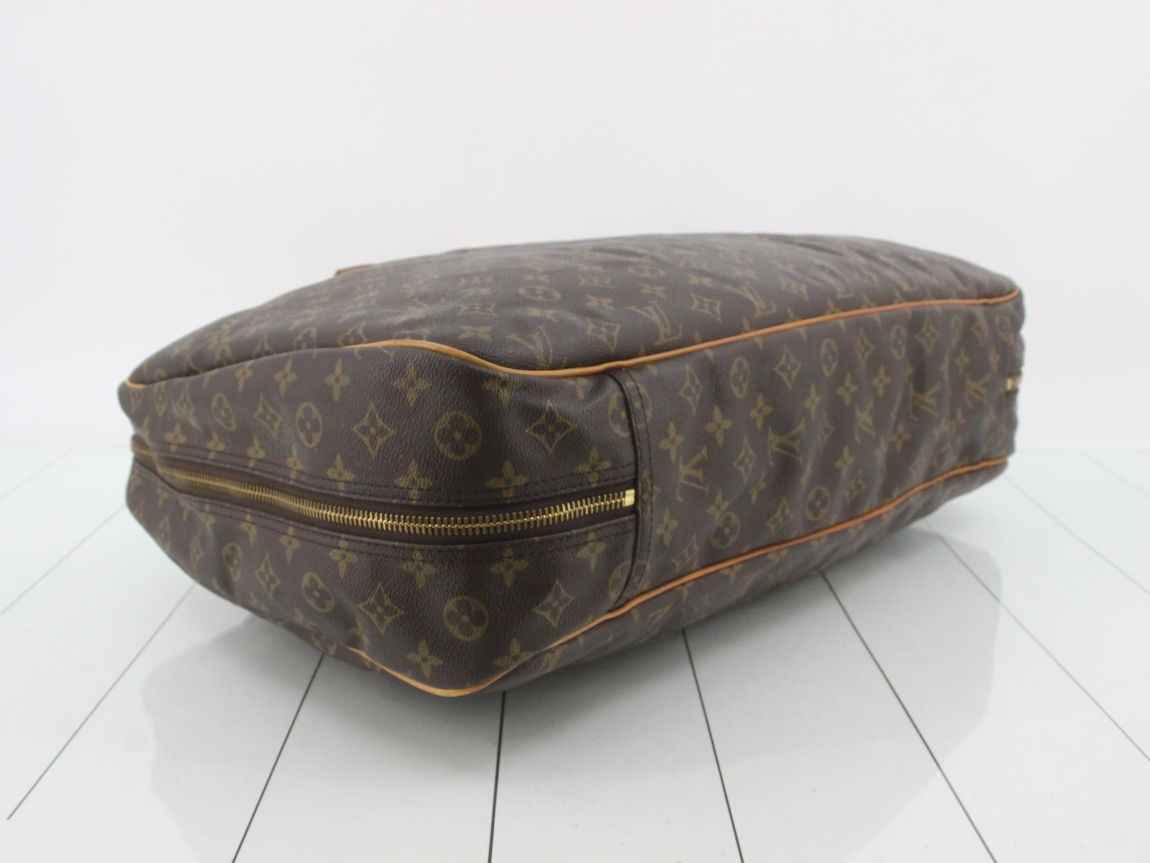 Garment cover — view 5