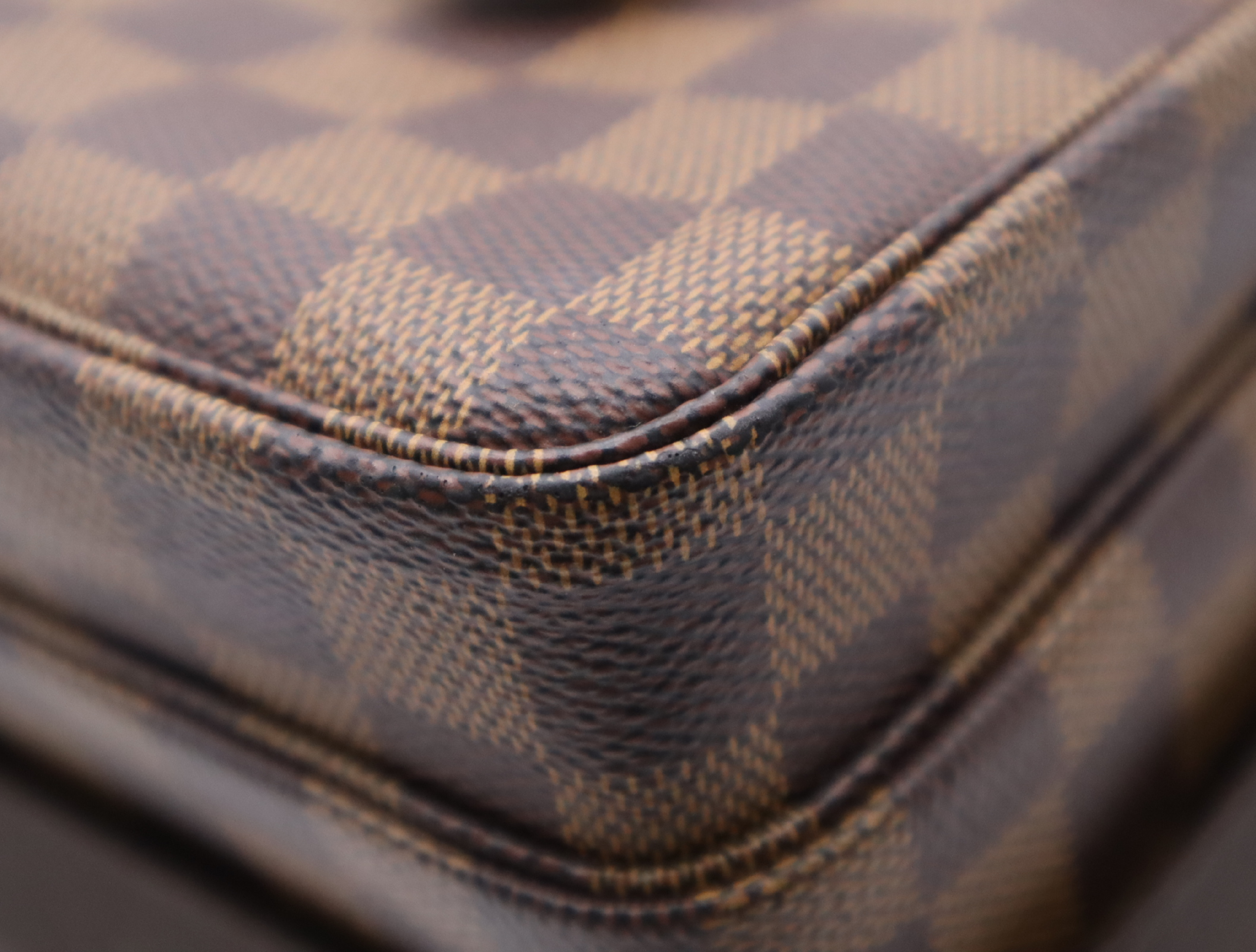 N42270 Damier Broadway Shoulder Bag — view 7