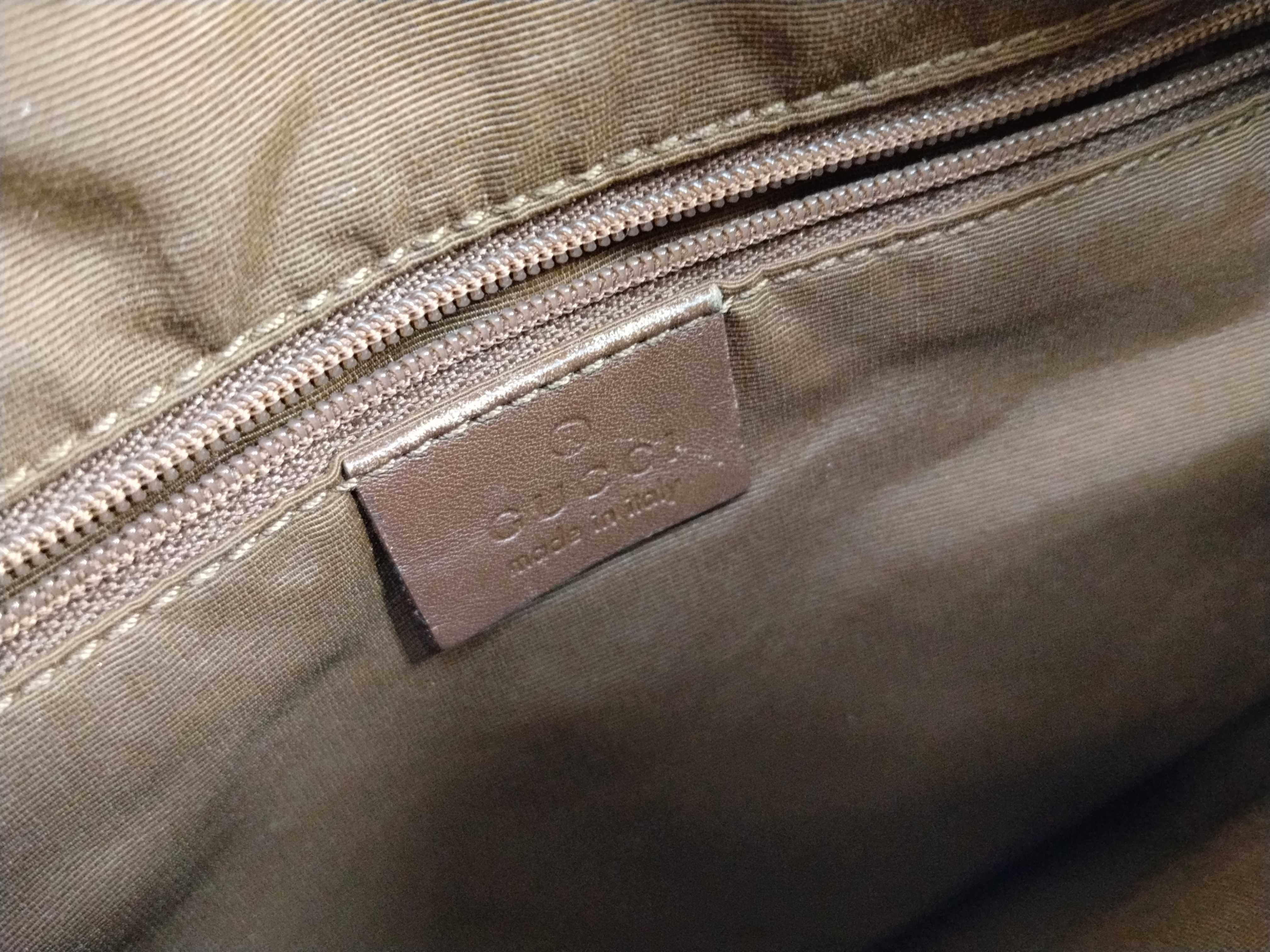 GG Canvas Shoulder Bag — view 12