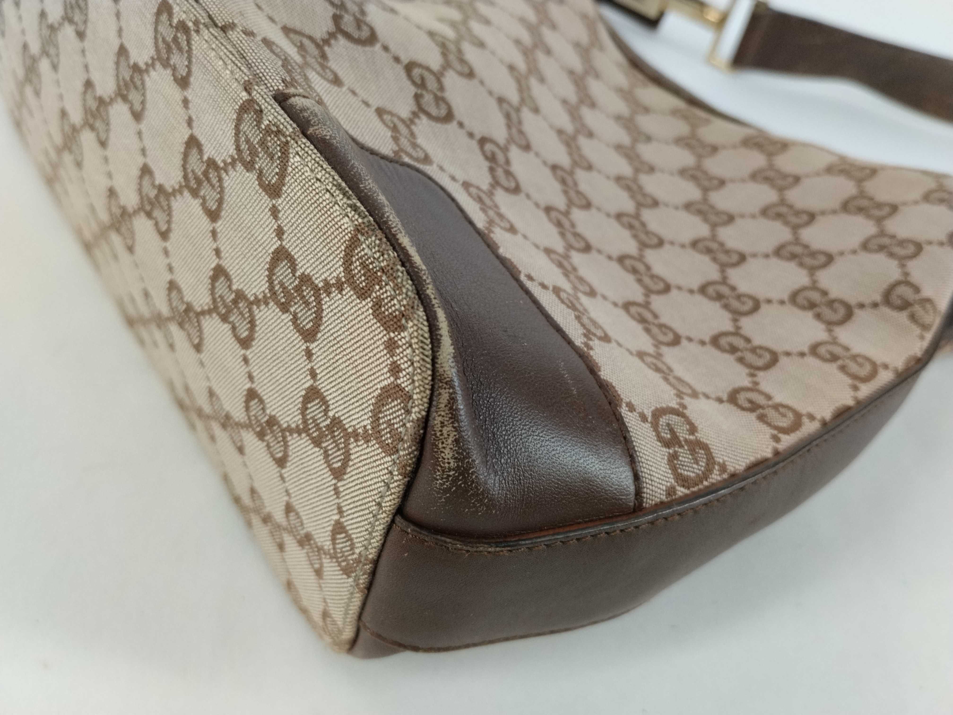 GG Canvas Shoulder Bag — view 6