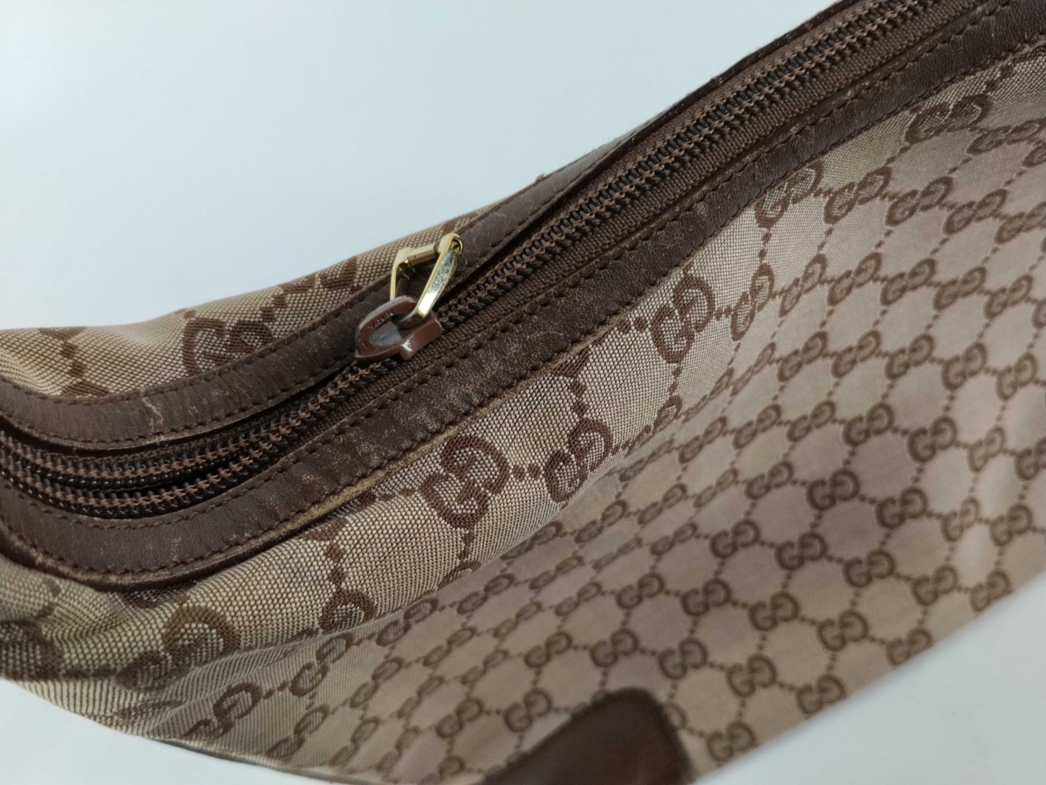 GG Canvas Shoulder Bag — view 8