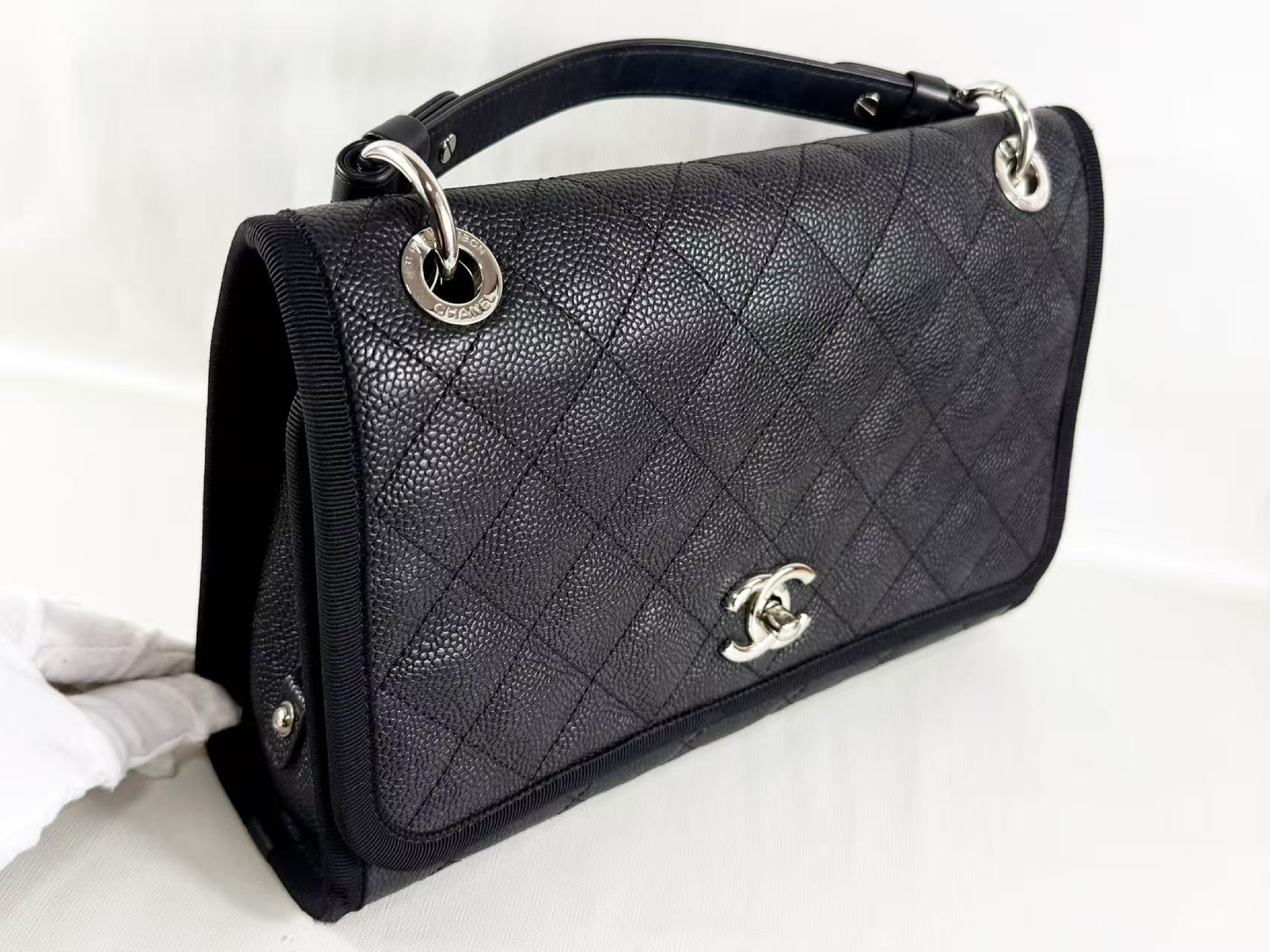 Black Caviar Skin Matelassé 2-way Tanlock Shoulder Bag, W27/H17/D7cm (approx.), serial number in the 25s, with strap and seal, silver hardware, item number 25644716. — view 6