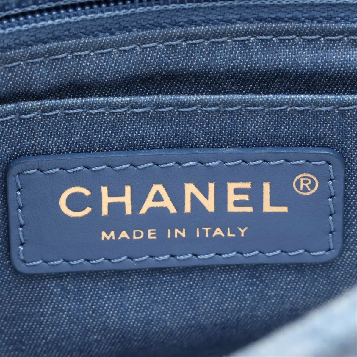 [Individually packaged] Chanel Mini Matelassé 17 Denim Single Flap Single Chain Bag, Blue, Gold Hardware, NKX51TT7, Random Plate, A01115 — view 10