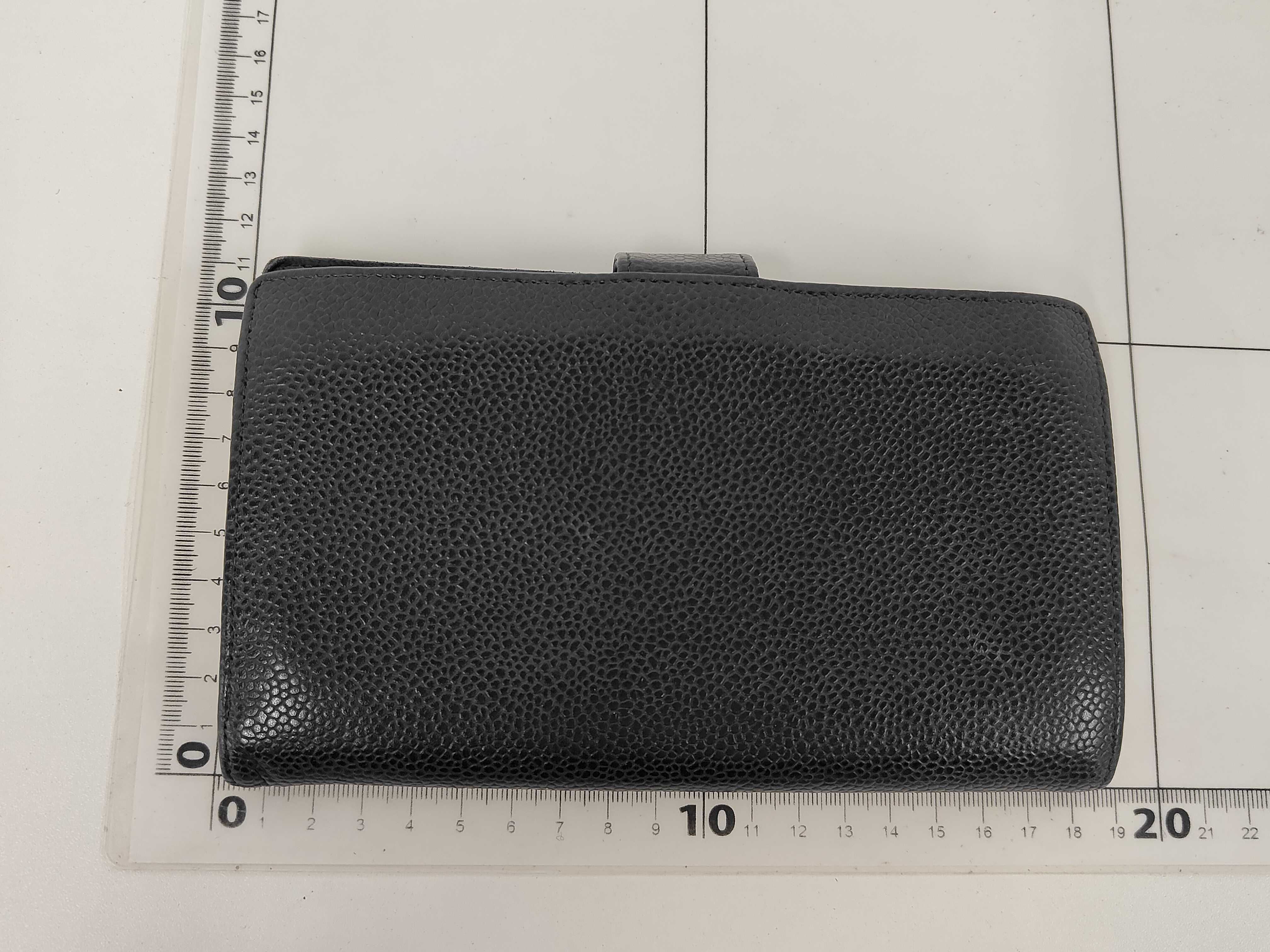 Caviar Skin Long Wallet — view 2
