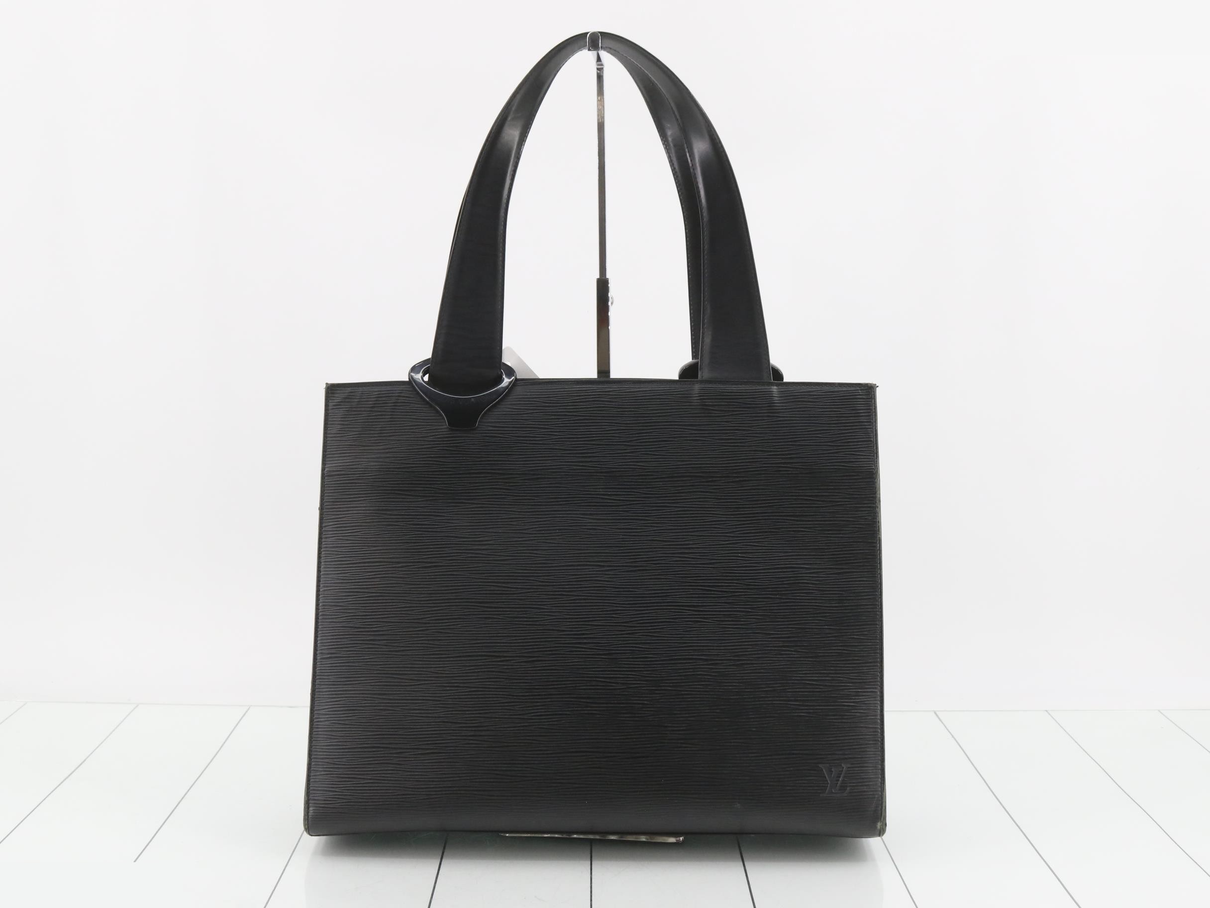 Gem Noir