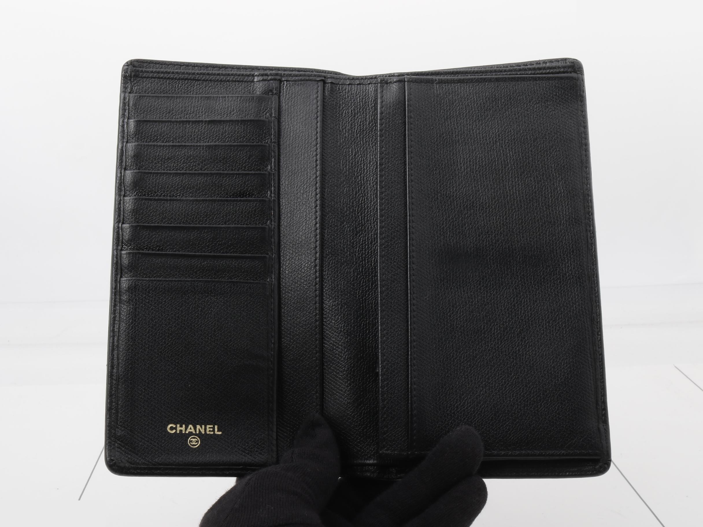 Bi-fold long wallet, calfskin, Coco button, black, S-type hardware. — view 4