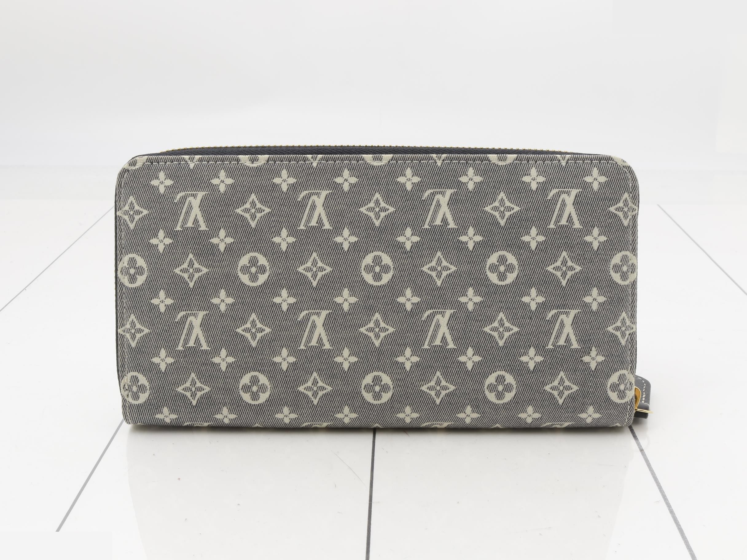 Zippy Wallet — view 2