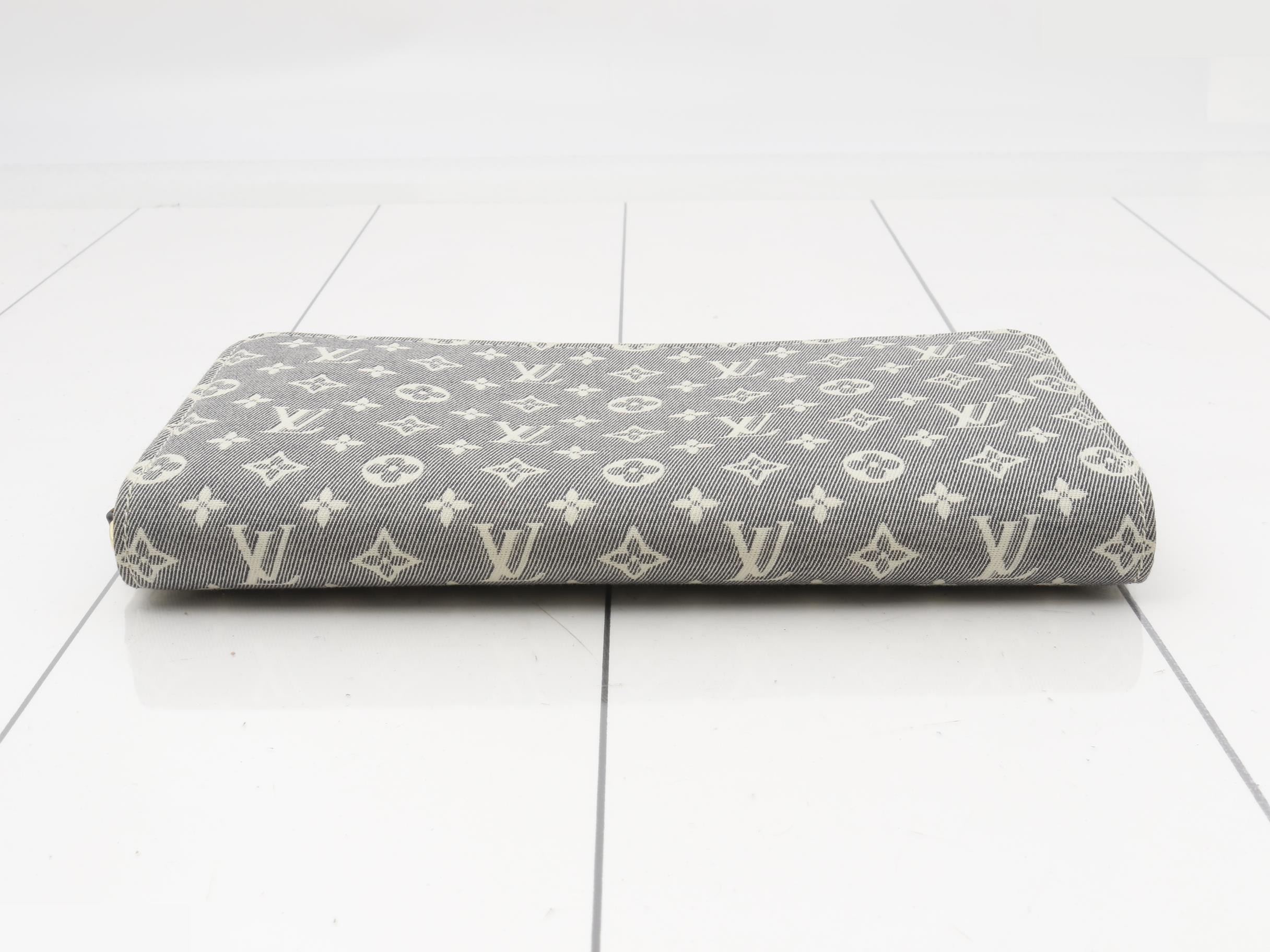 Zippy Wallet — view 3