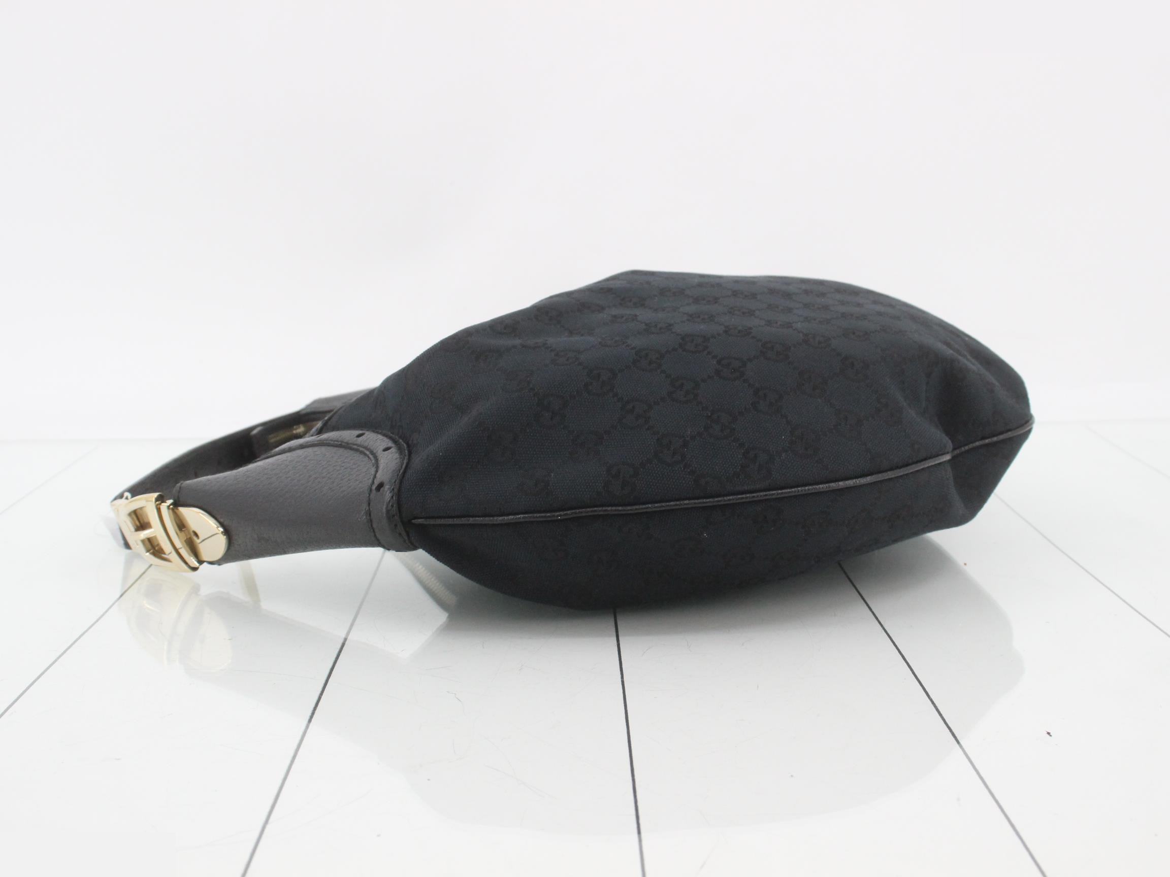 Half Moon Shoulder Bag 145764 — view 4