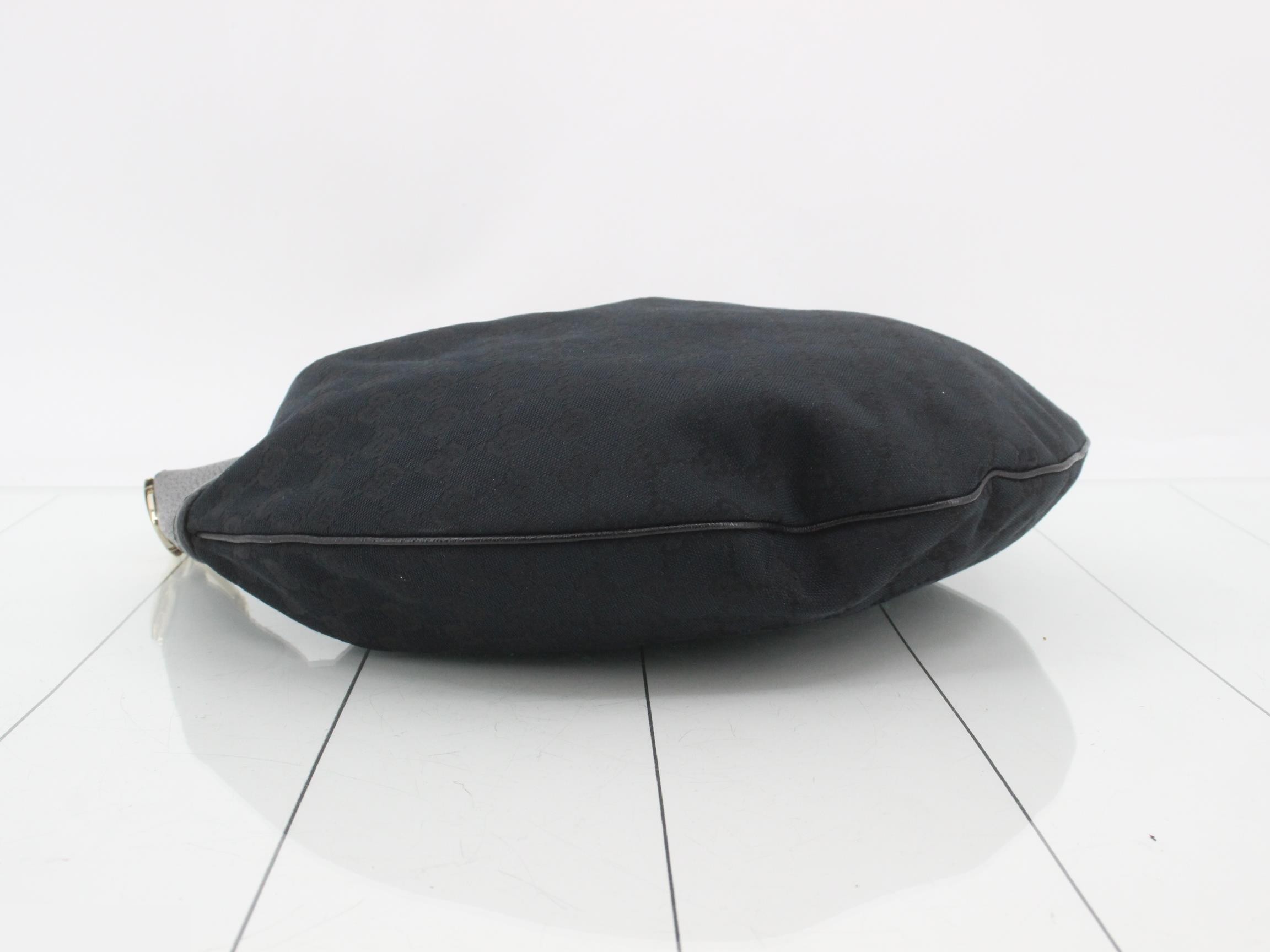 Half Moon Shoulder Bag 145764 — view 5