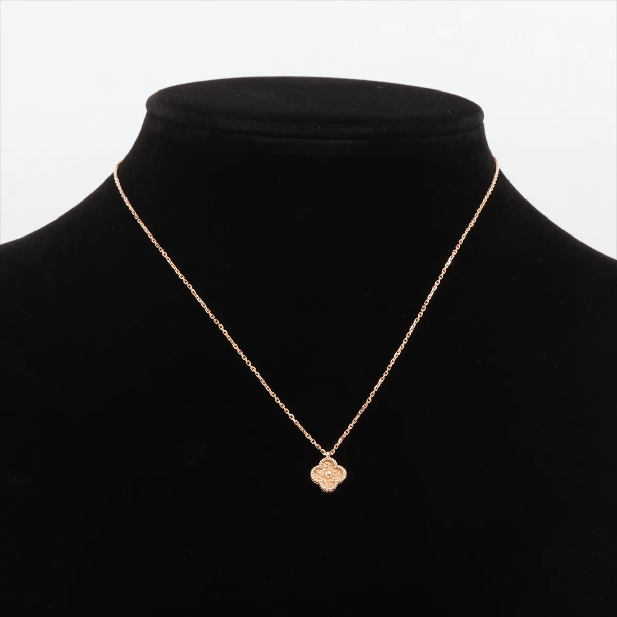 Sweet Alhambra Necklace 750 (PG) 3.2g JB639952 VCARO8DF00 — view 5
