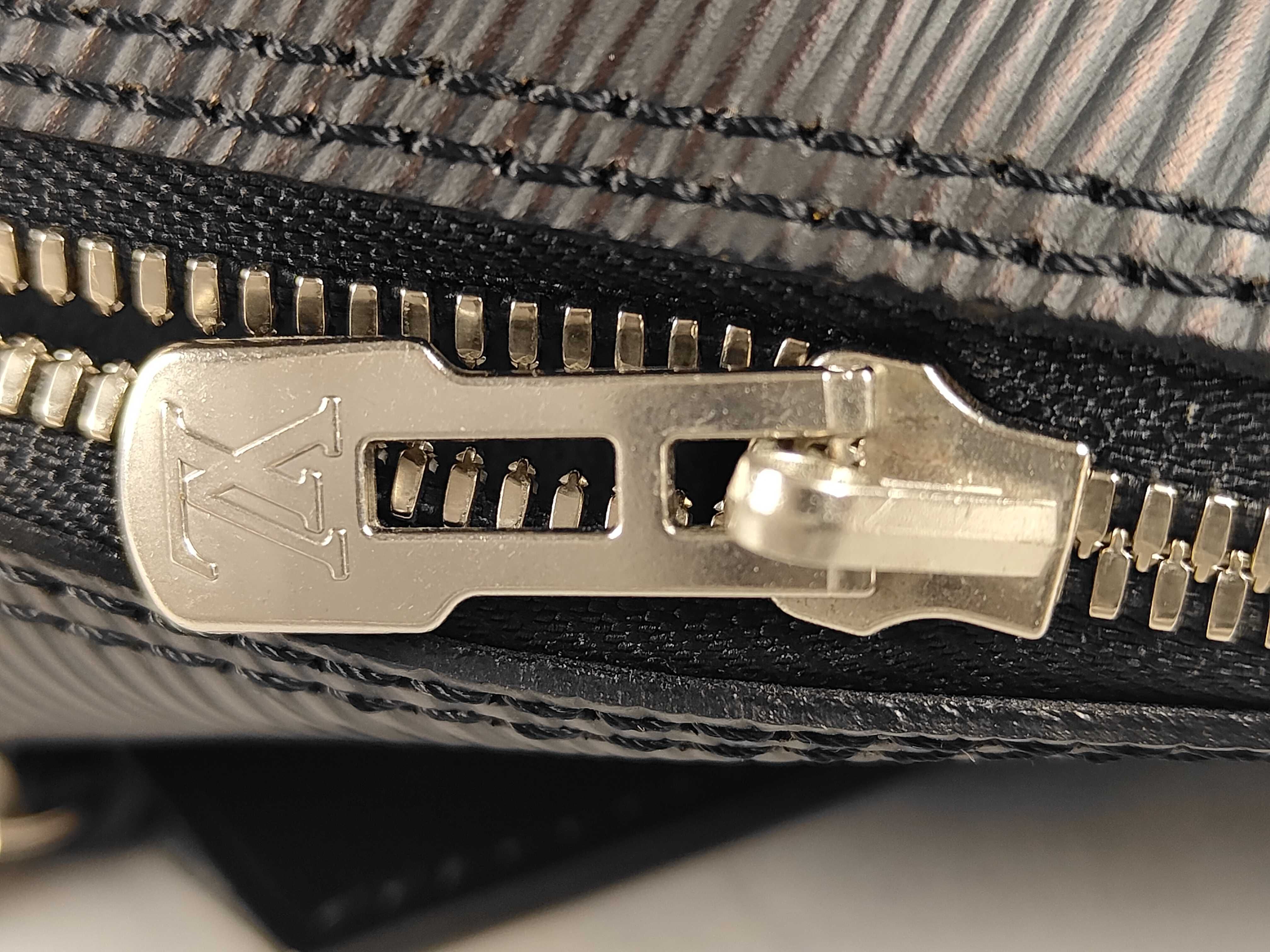 Epi ID- Alma Epi 31 Leather Black Handbag SHW AA0158 Handbag — view 7