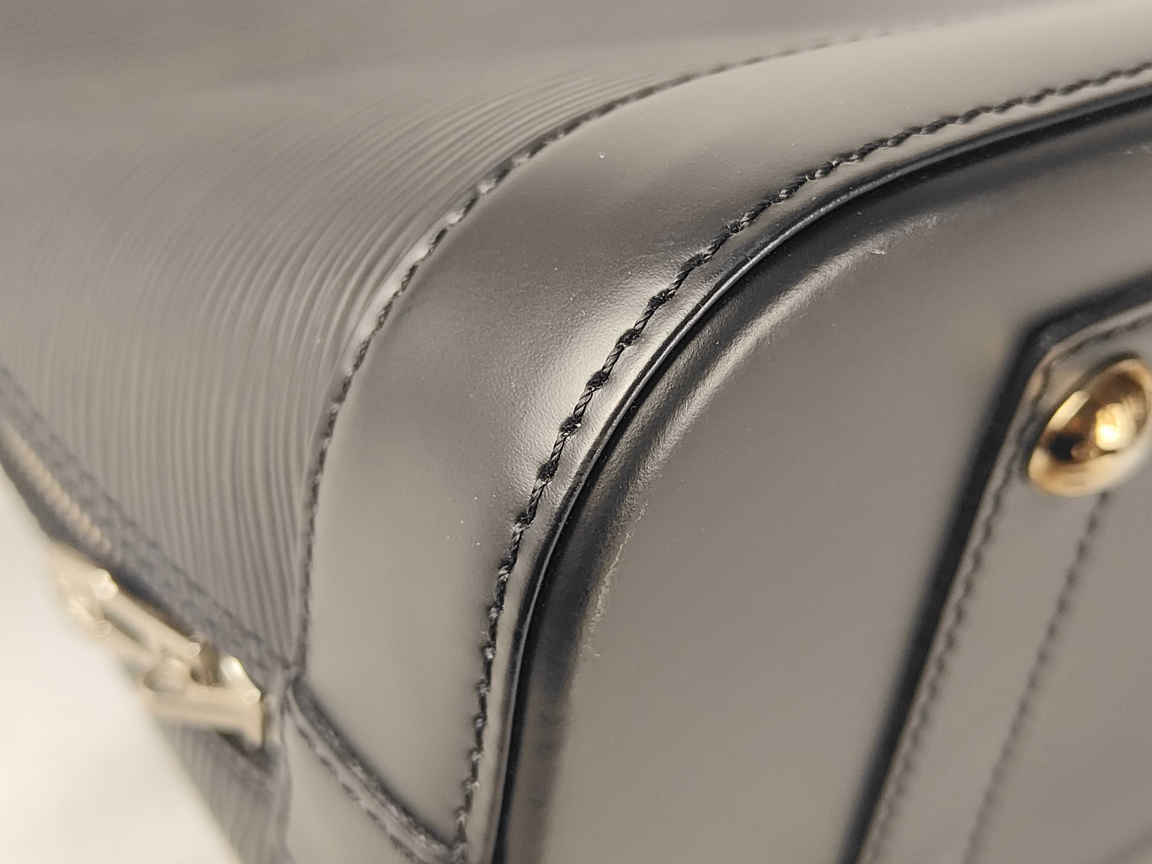 Epi ID- Alma Epi 31 Leather Black Handbag SHW AA0158 Handbag — view 8