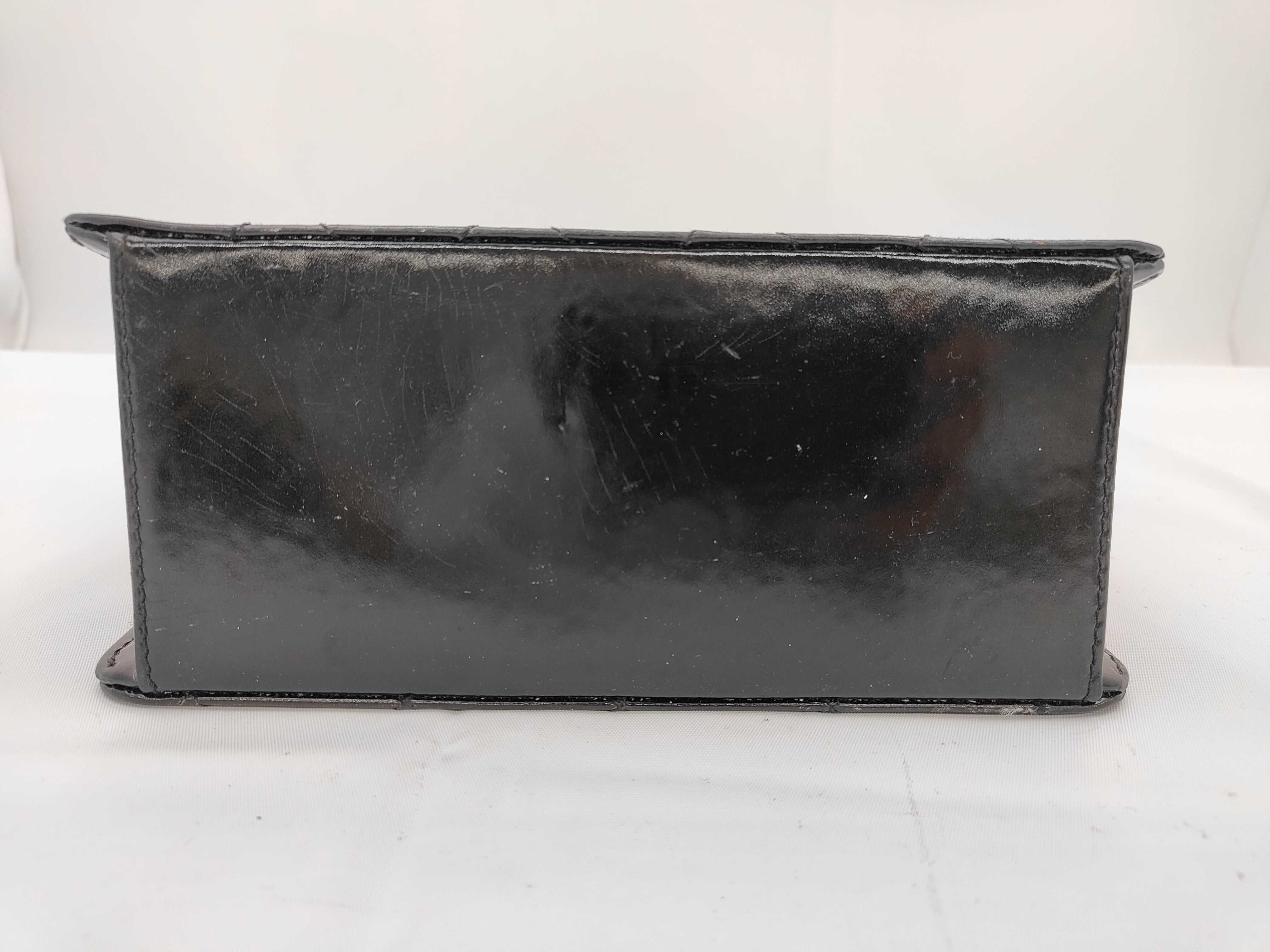 handbag — view 5