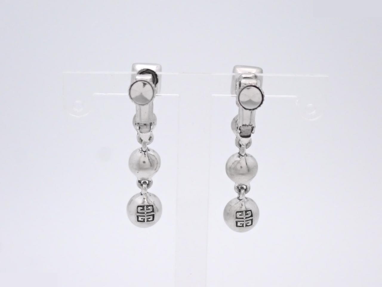 Other lines: Precious metals and earrings — view 2