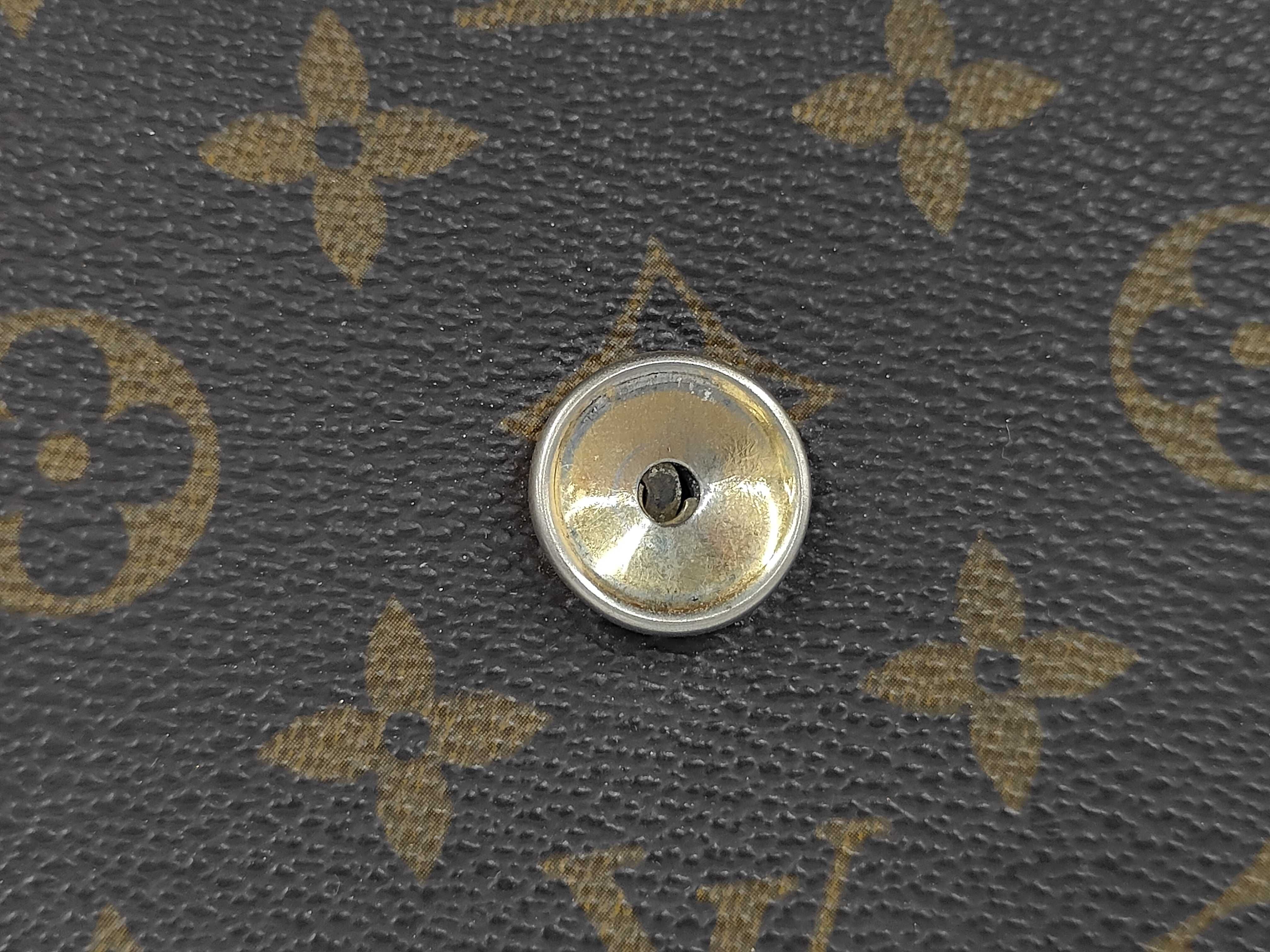 LV Monogram Pochette Dam Second Bag — view 9