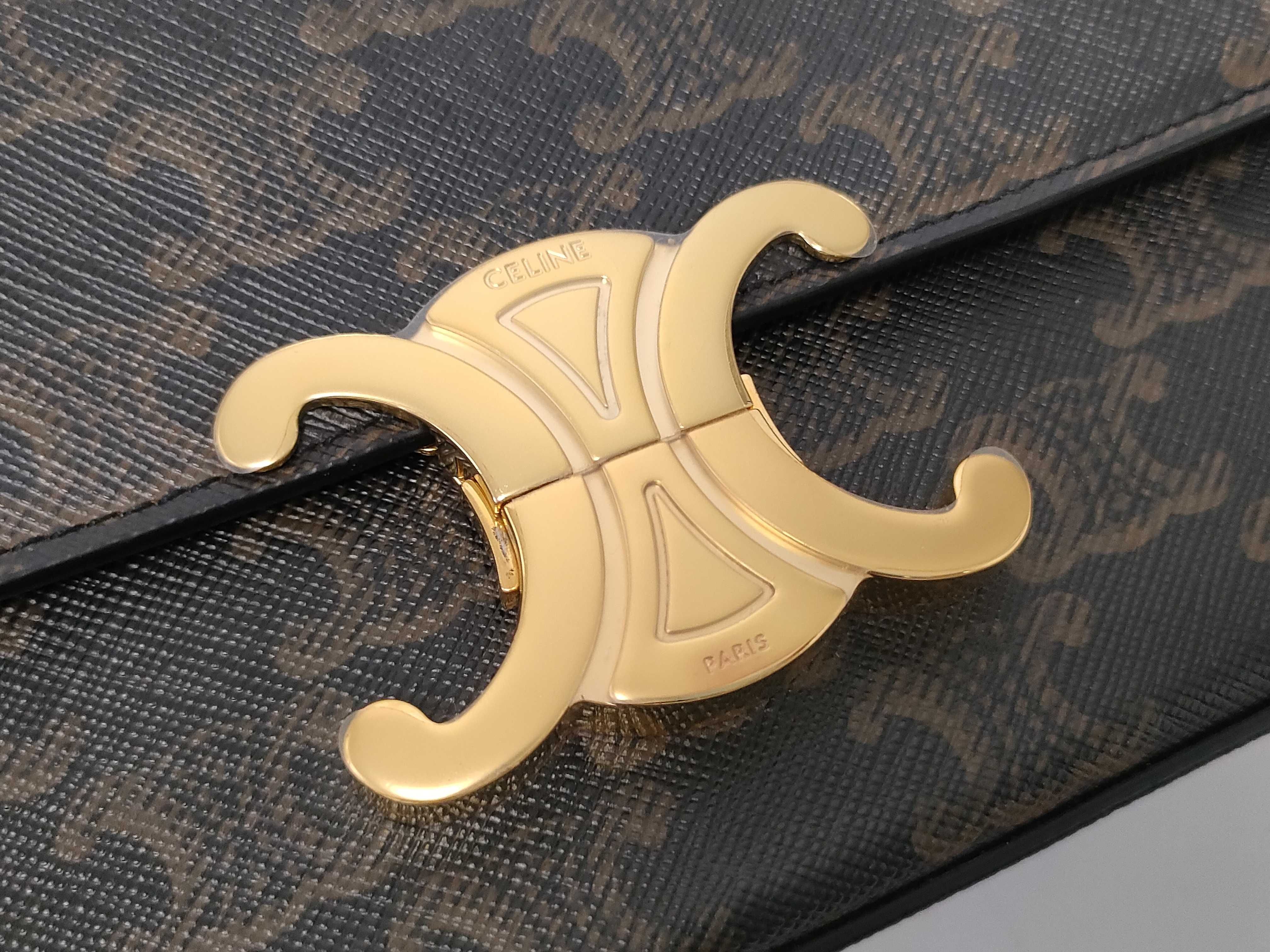 Triomphe Shoulder Bag — view 9
