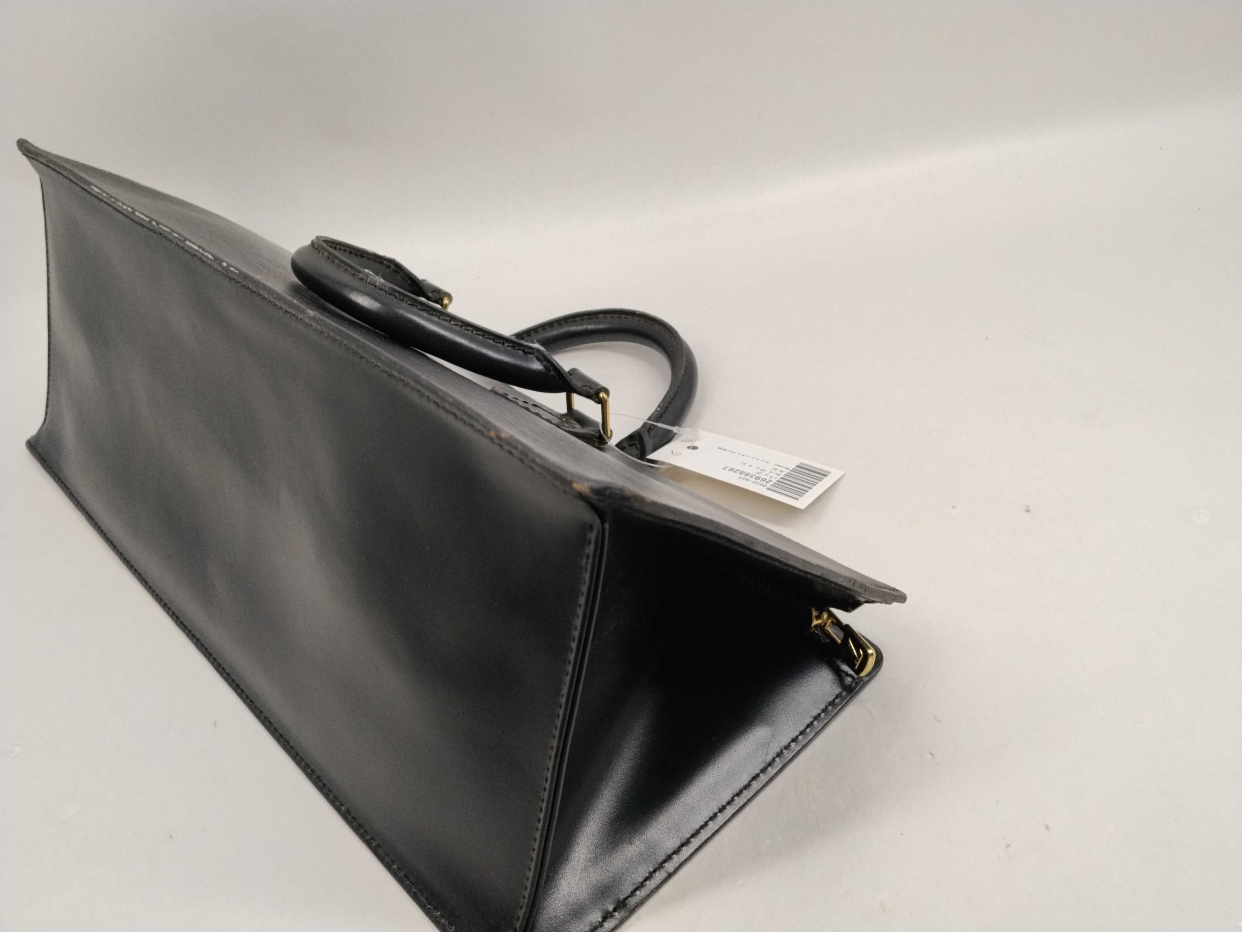 Epi M52092 Sac Triangle Handbag — view 8