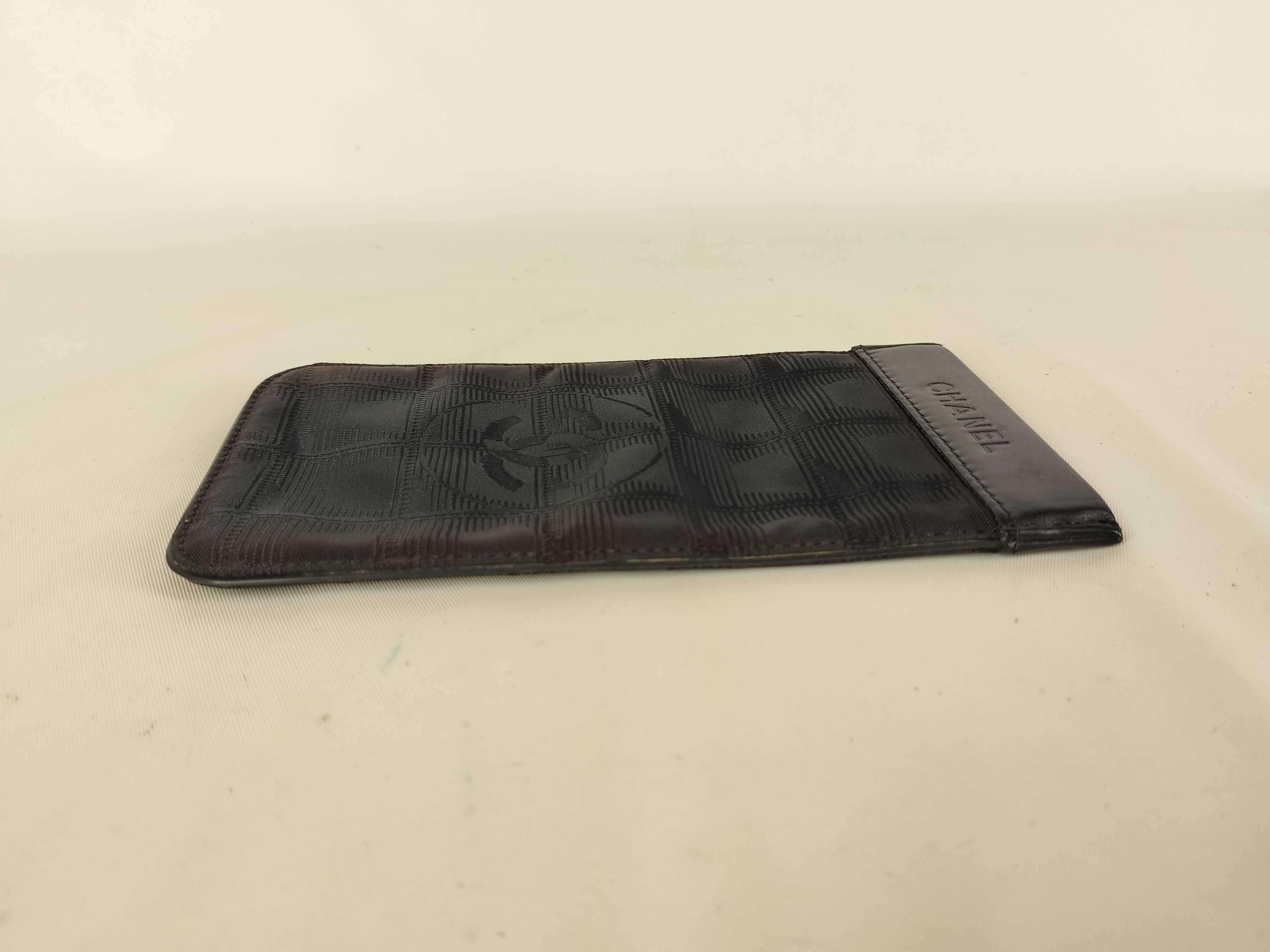 New Travel Line Pouch and other accessories — view 3