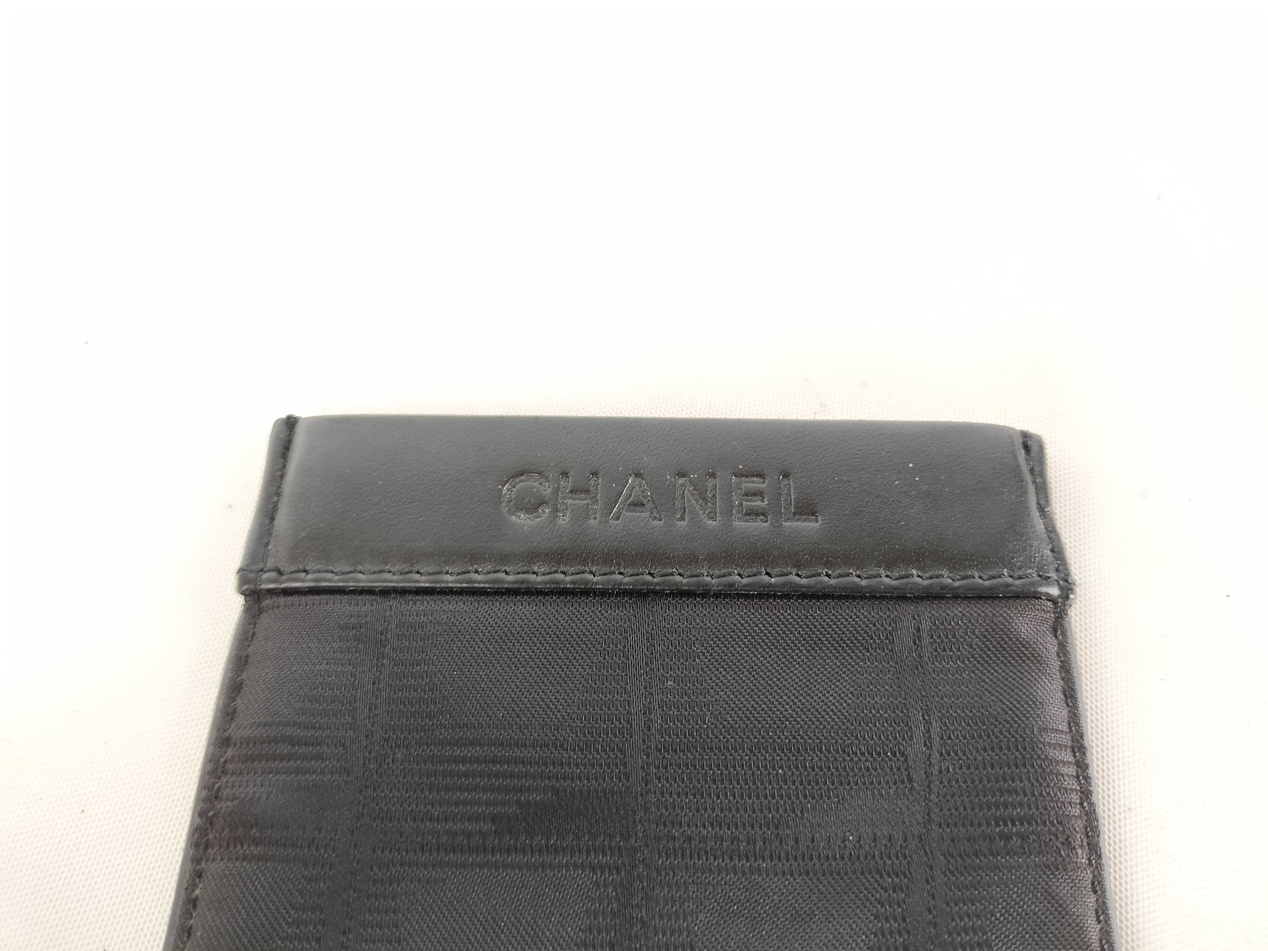 New Travel Line Pouch and other accessories — view 4