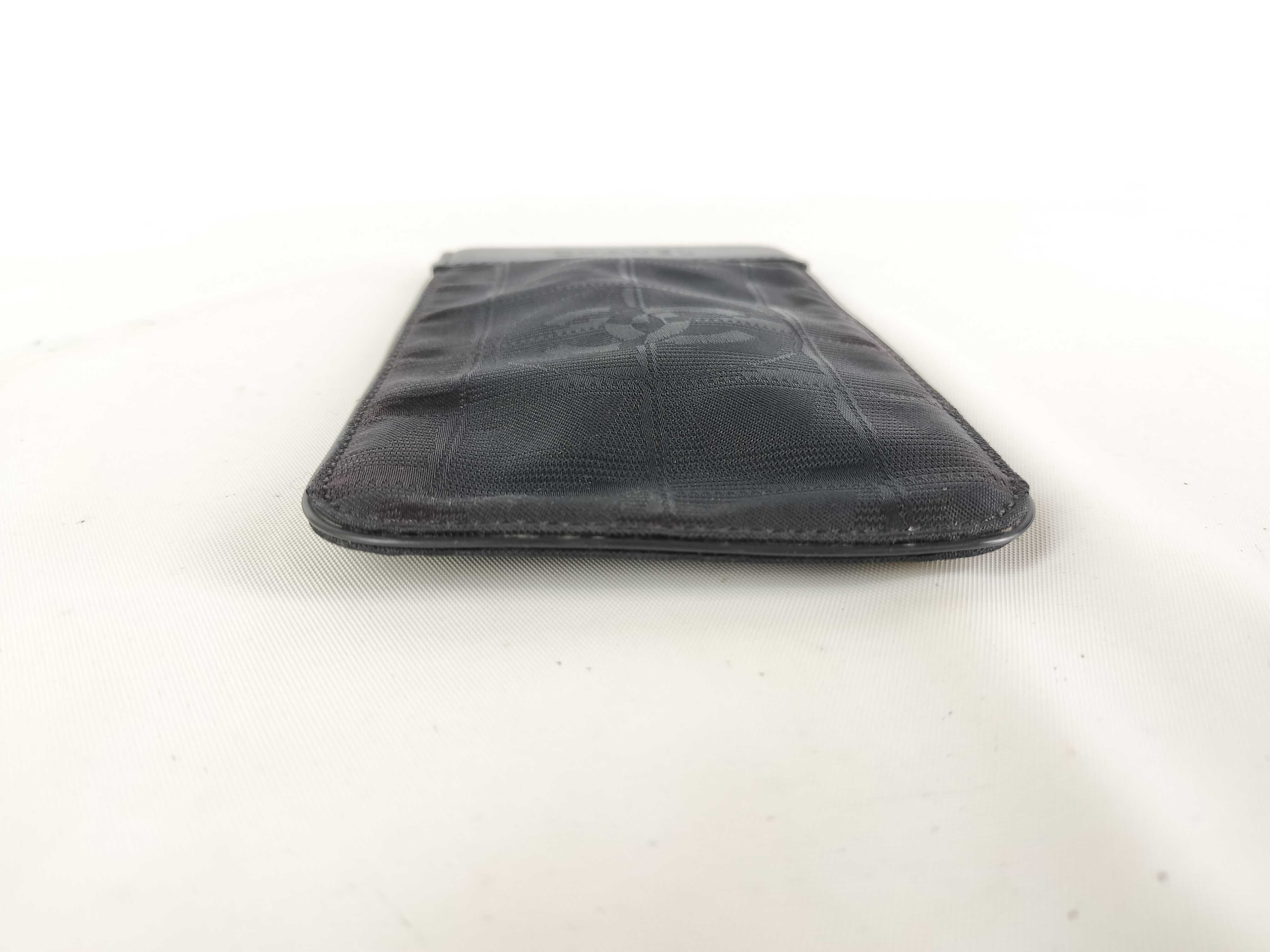 New Travel Line Pouch and other accessories — view 8