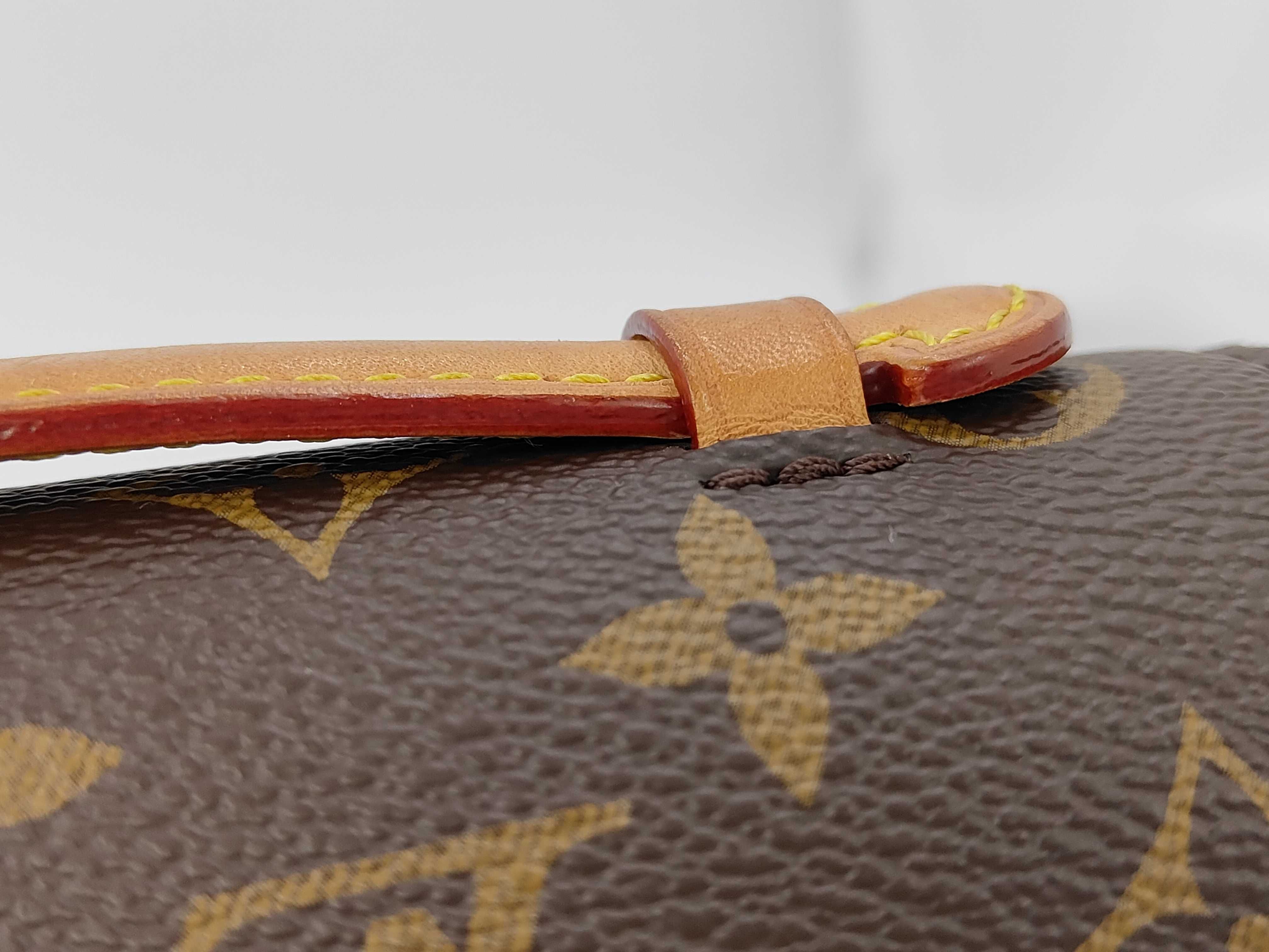 LV Monogram Pochette Metis EW — view 3