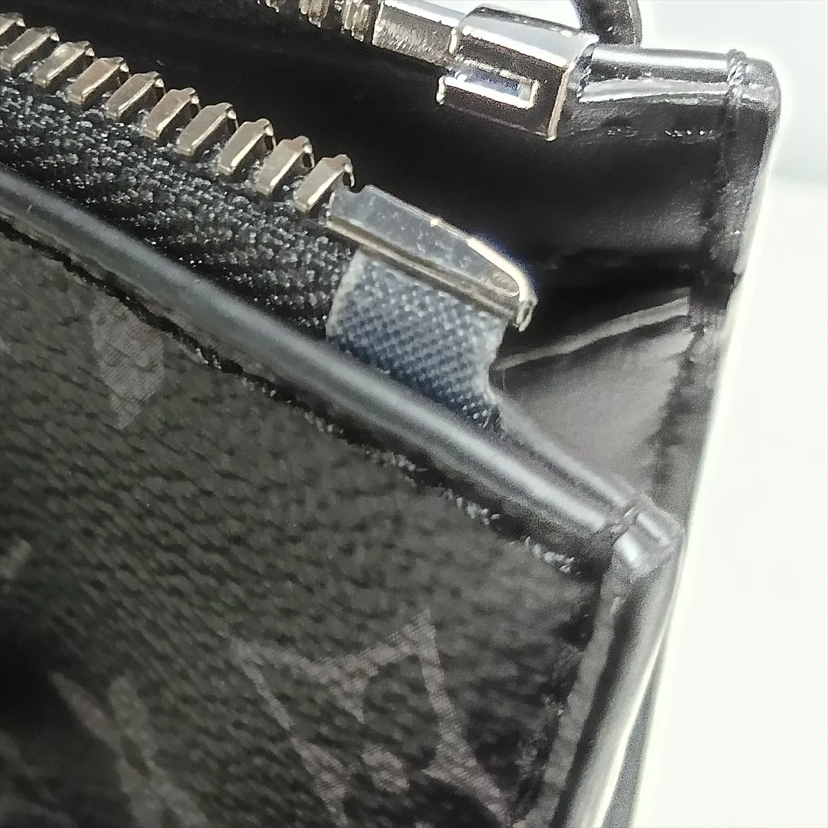 Monogram Eclipse Sac Plat Cross M46456 Black (RFID detected) — view 14